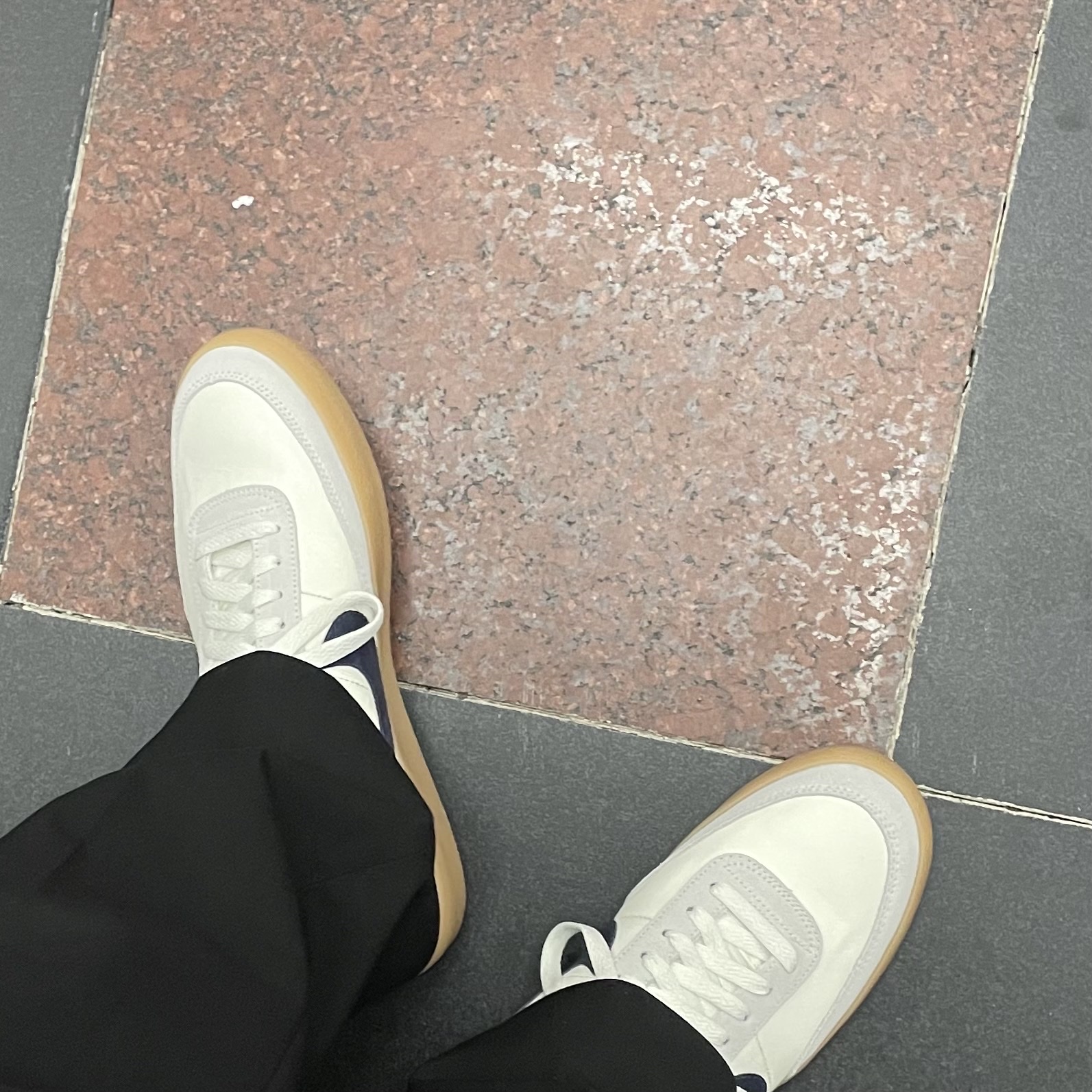 Nike x J.Crew Killshot 2 Sail Midnight Navy 착용 스타일