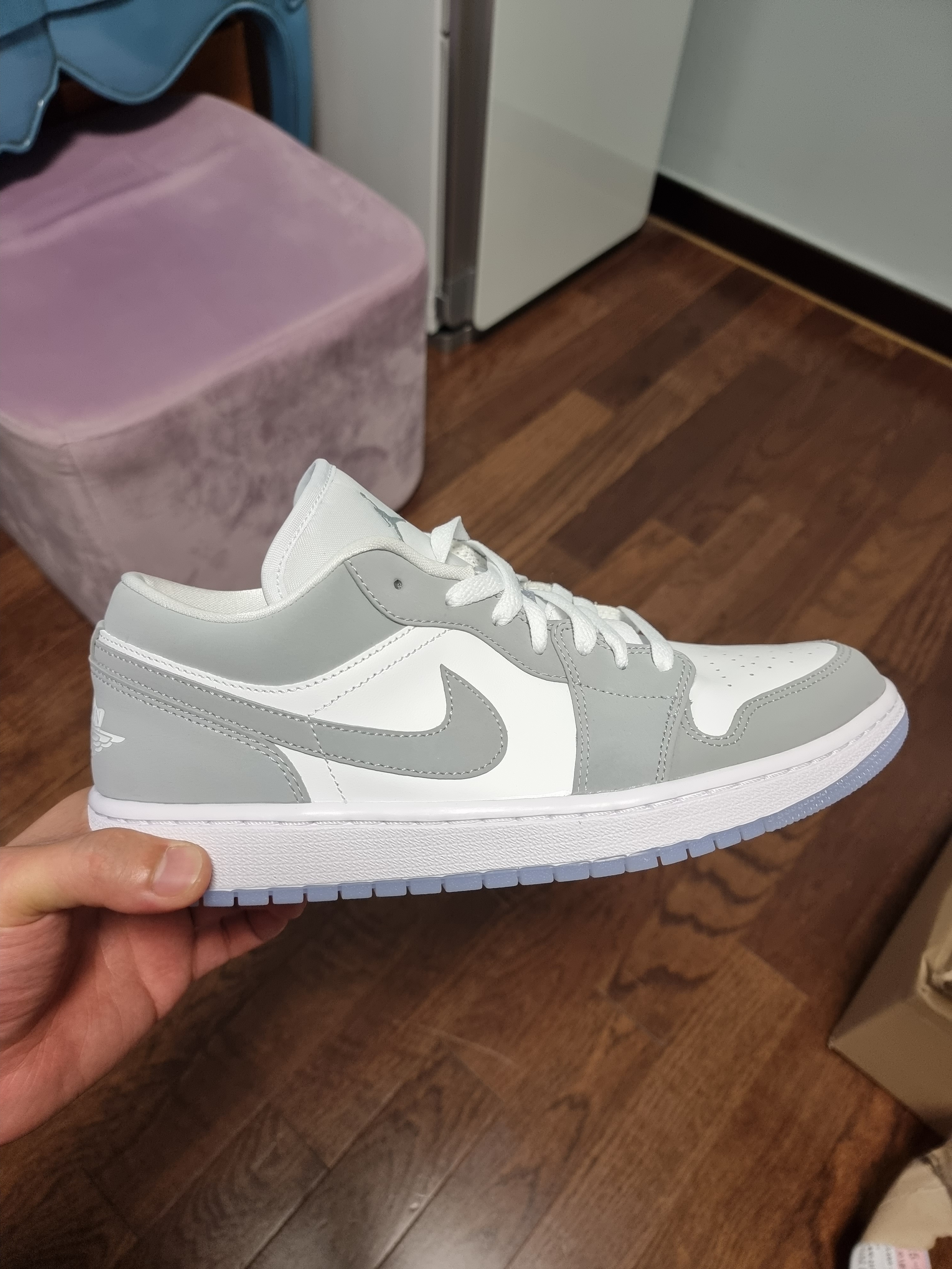 (W) Jordan 1 Low White Wolf Grey 착용 스타일
