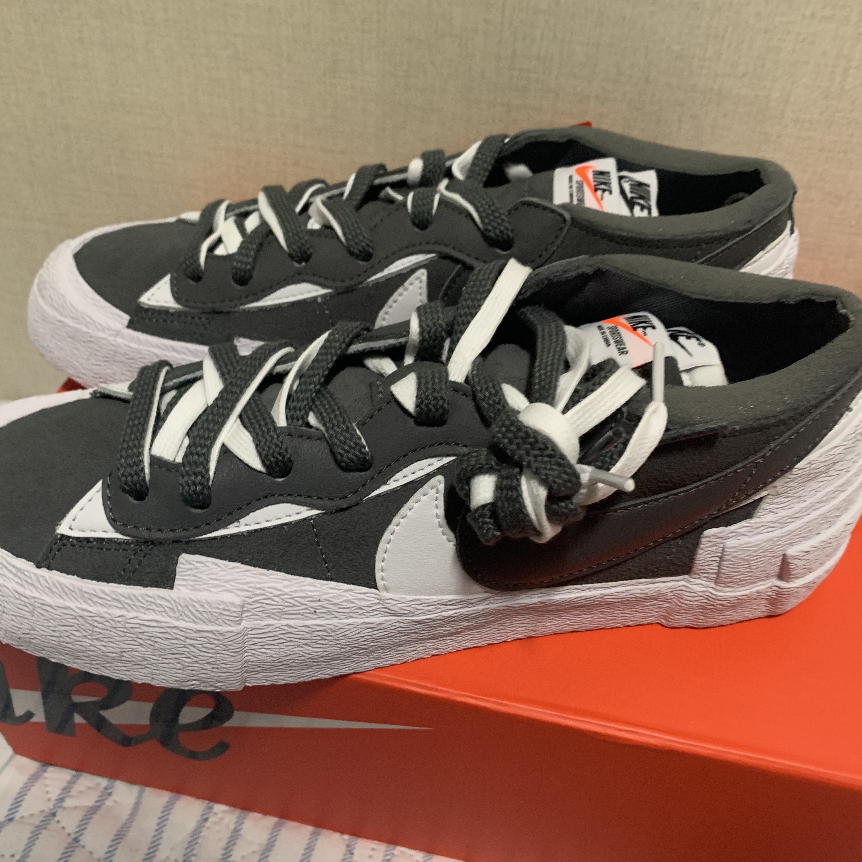 Nike x Sacai Blazer Low Iron Grey 착용 스타일 - 2