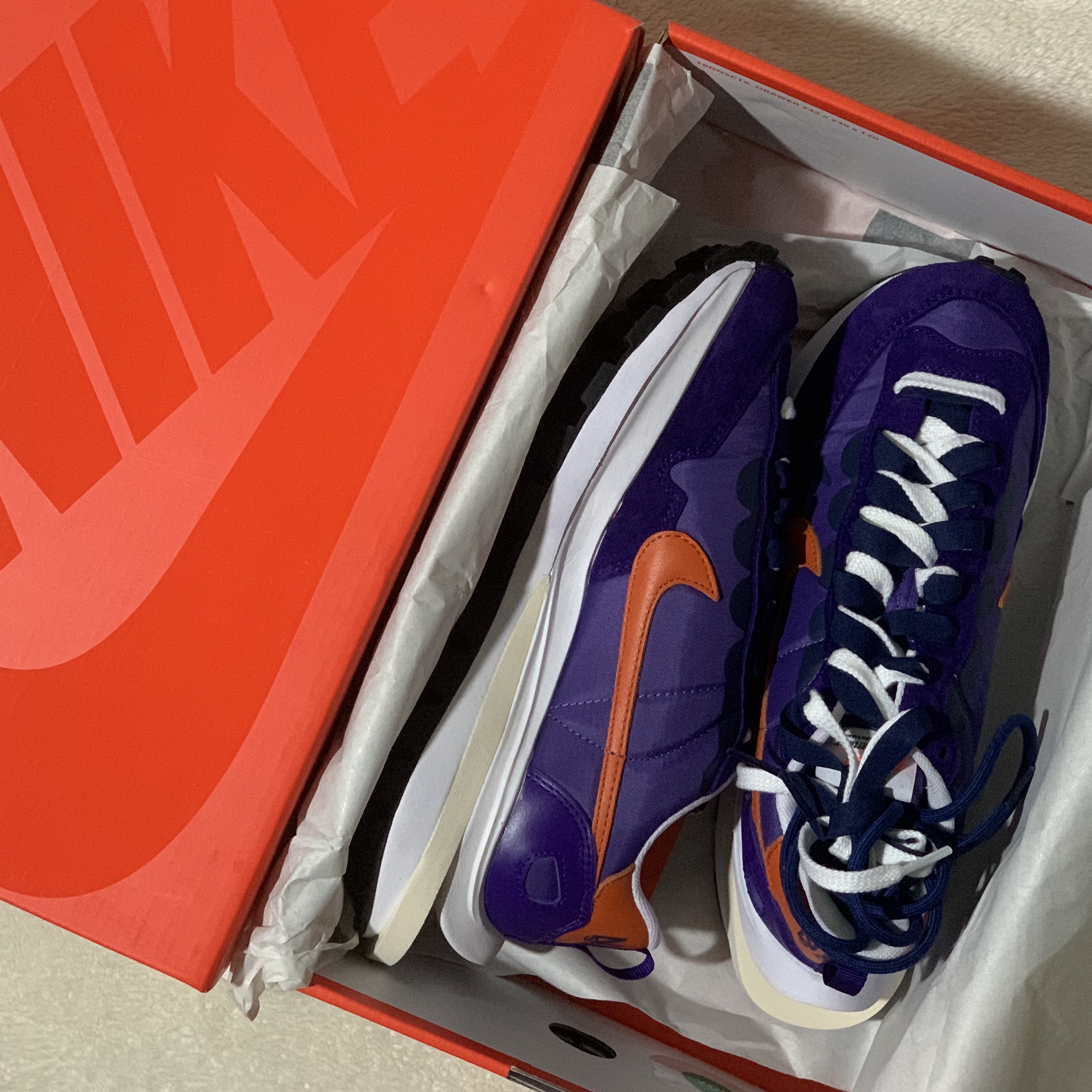 Nike x Sacai VaporWaffle Dark Iris 착용 스타일