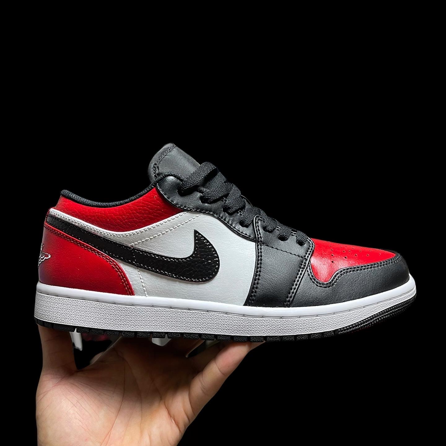 Jordan 1 Low Crimson Tint 착용 스타일 - 3