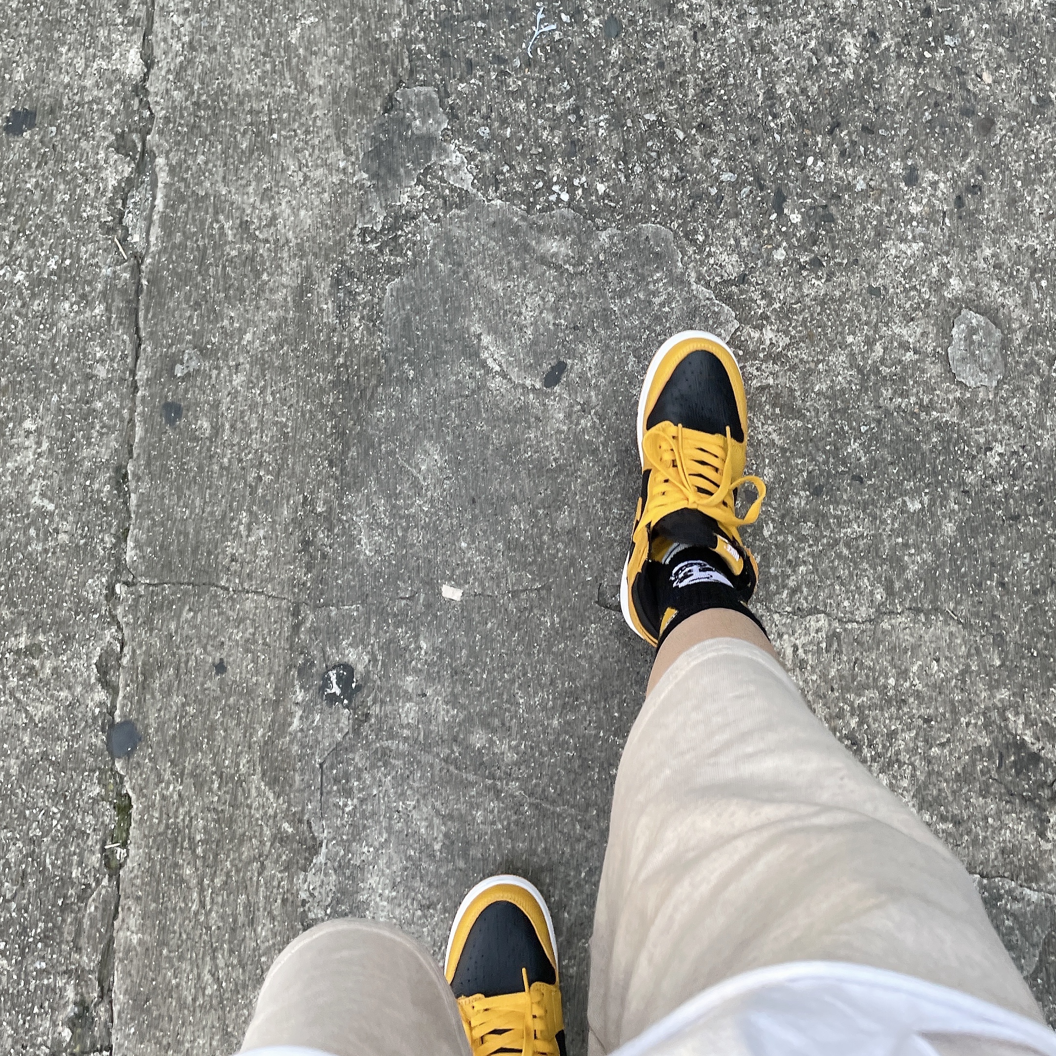 (GS) Jordan 1 Retro High OG Pollen 착용 스타일 - 3