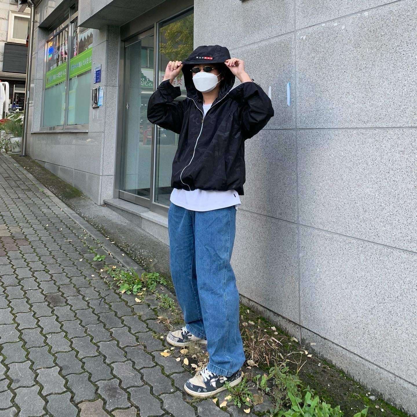 Nike x Travis Scott SB Dunk Low 착용 스타일 - 2