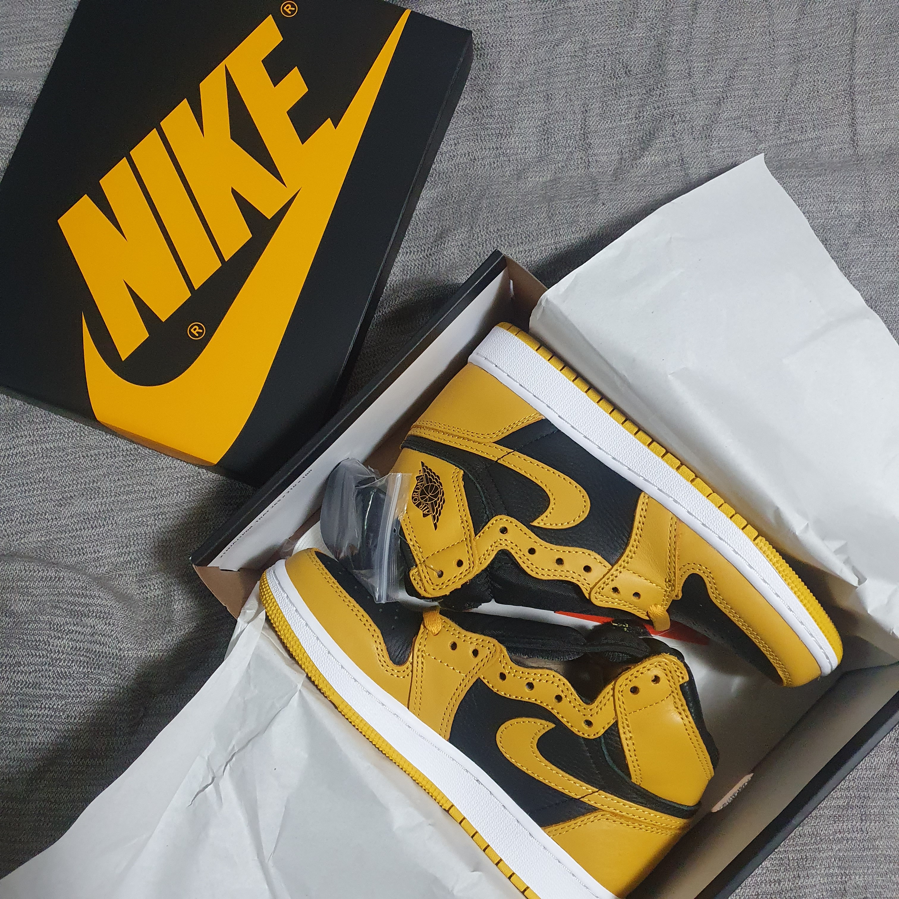 Jordan 1 Retro High OG Pollen 착용 스타일 - 1