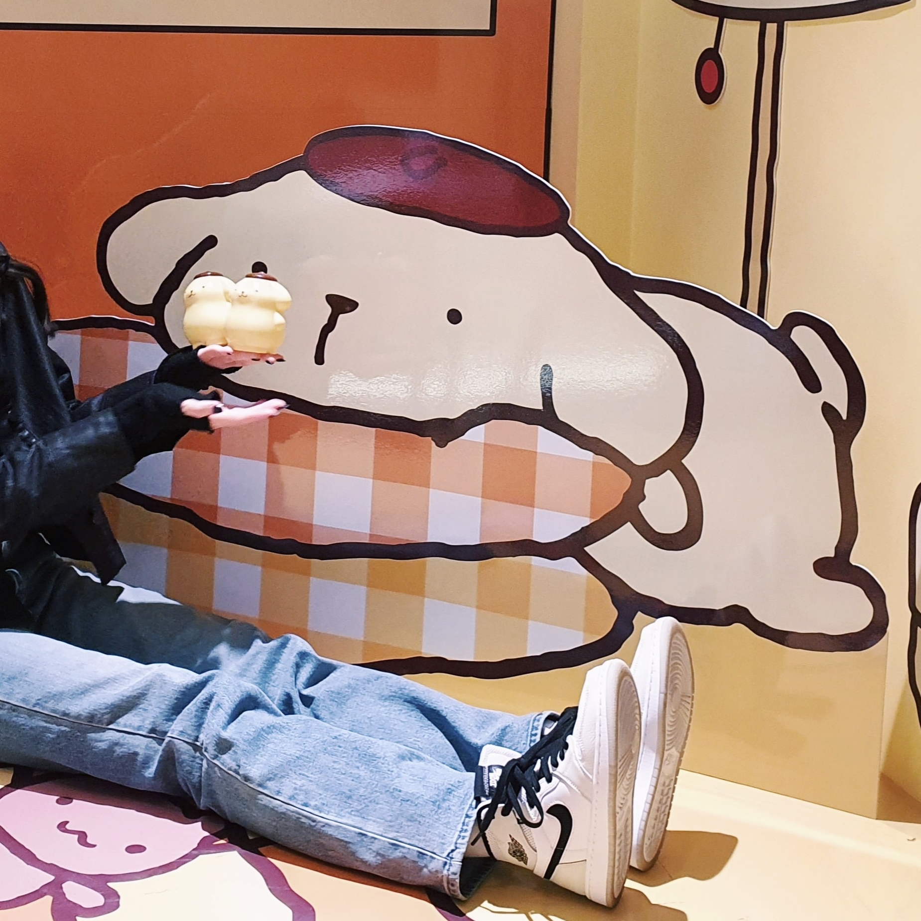 (W) Jordan 1 Zoom Air CMFT Light Bone 착용 스타일 - 2