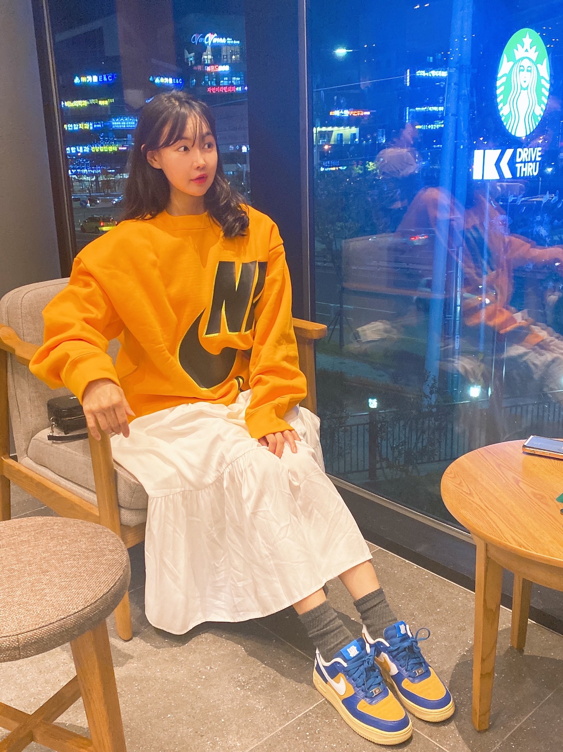 Nike x Kim Jones Fleece Crew Circuit Orange - US/EU, Nike x Undefeated Air Force 1 Low SP 5 On It Court Blue 착용 스타일