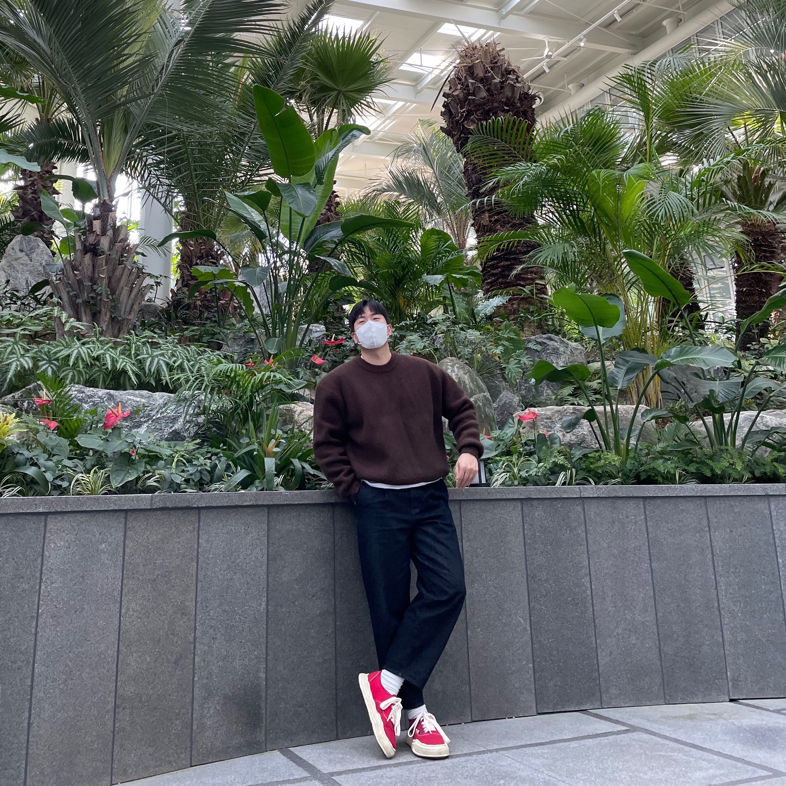 Maison Mihara Yasuhiro Baker OG Sole OD Canvas Low-top Sneakers Red 착용 스타일 - 3