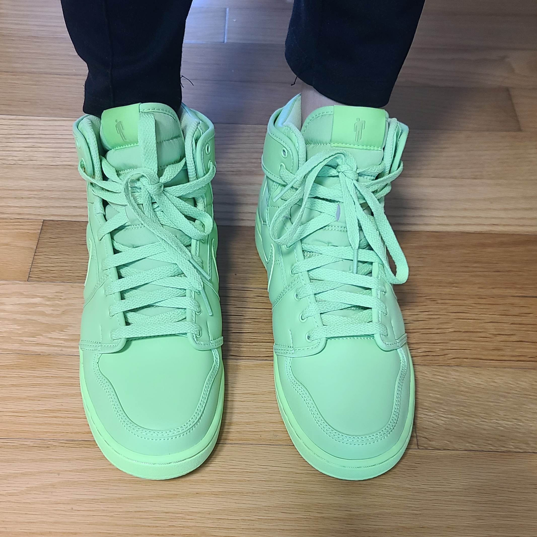 (W) Jordan 1 x Billie Eilish KO SP Lime Green 착용 스타일 - 2