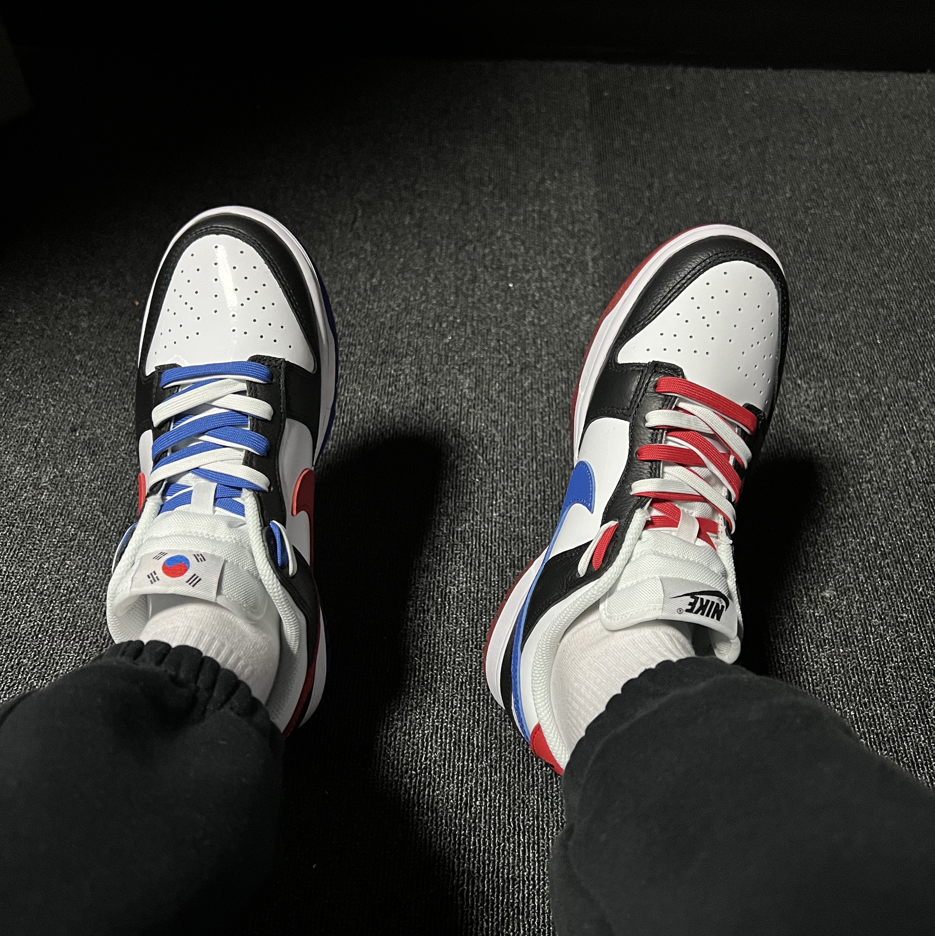 Nike Dunk Low SE Seoul 착용 스타일