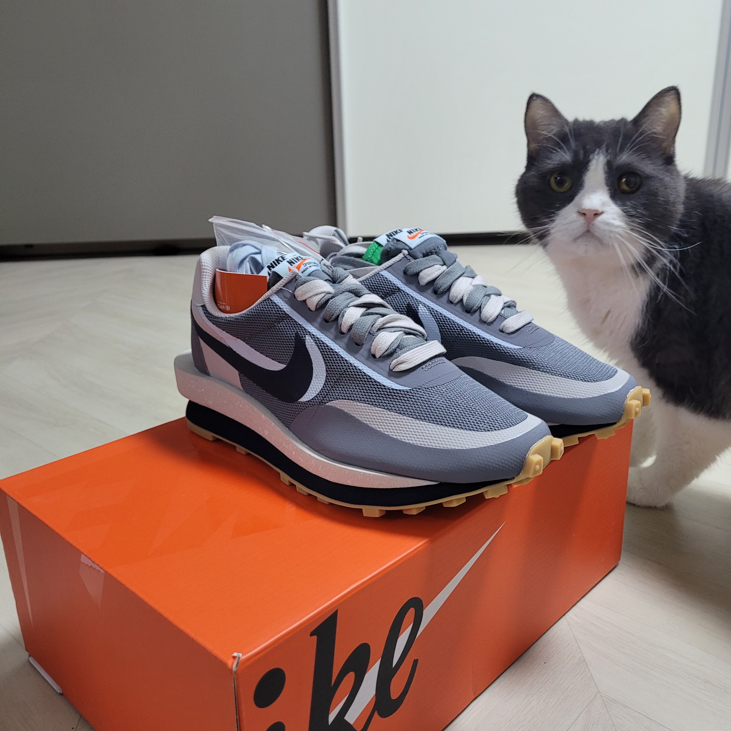 Nike x Sacai x Clot LDWaffle Cool Grey 착용 스타일 - 2