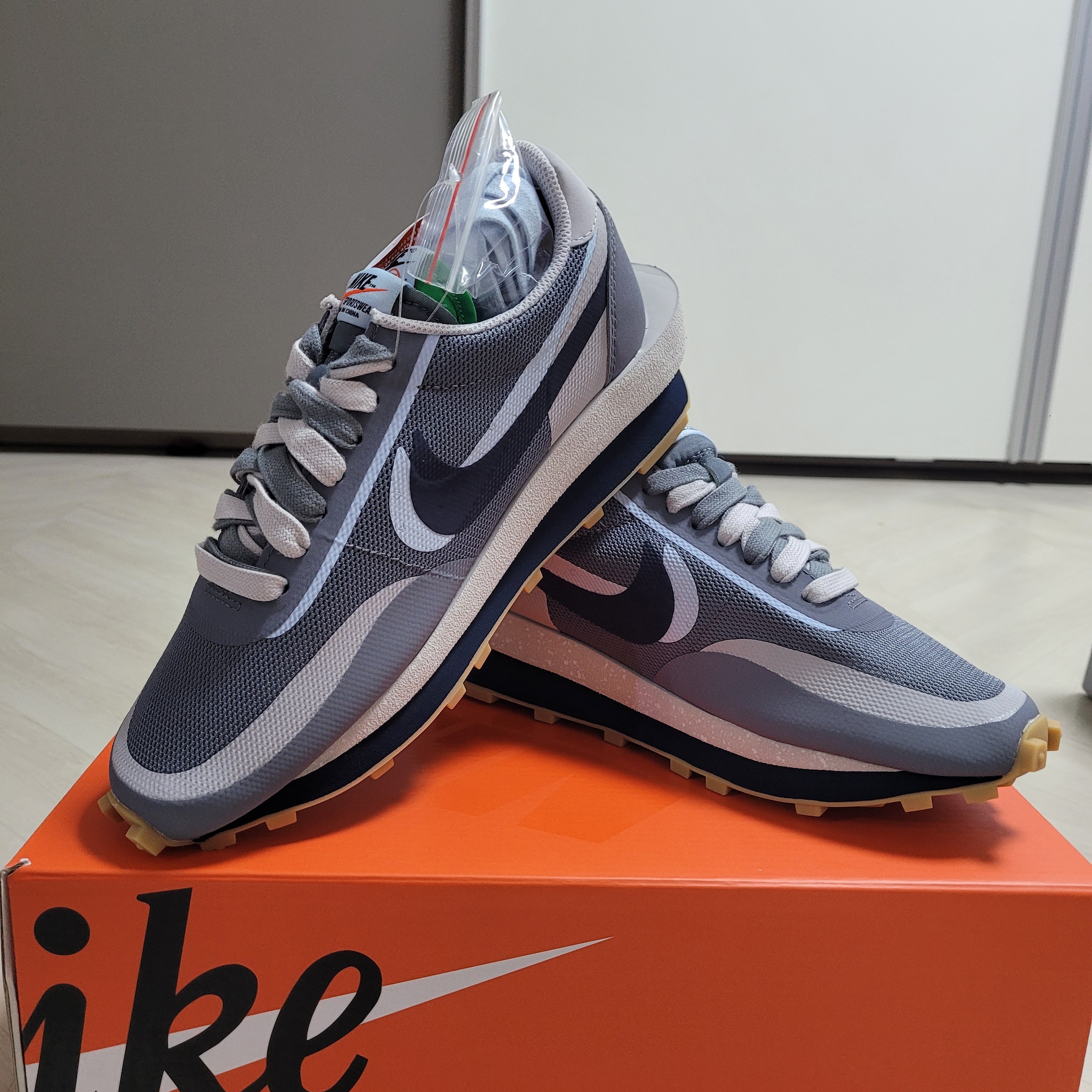 Nike x Sacai x Clot LDWaffle Cool Grey 착용 스타일 - 1