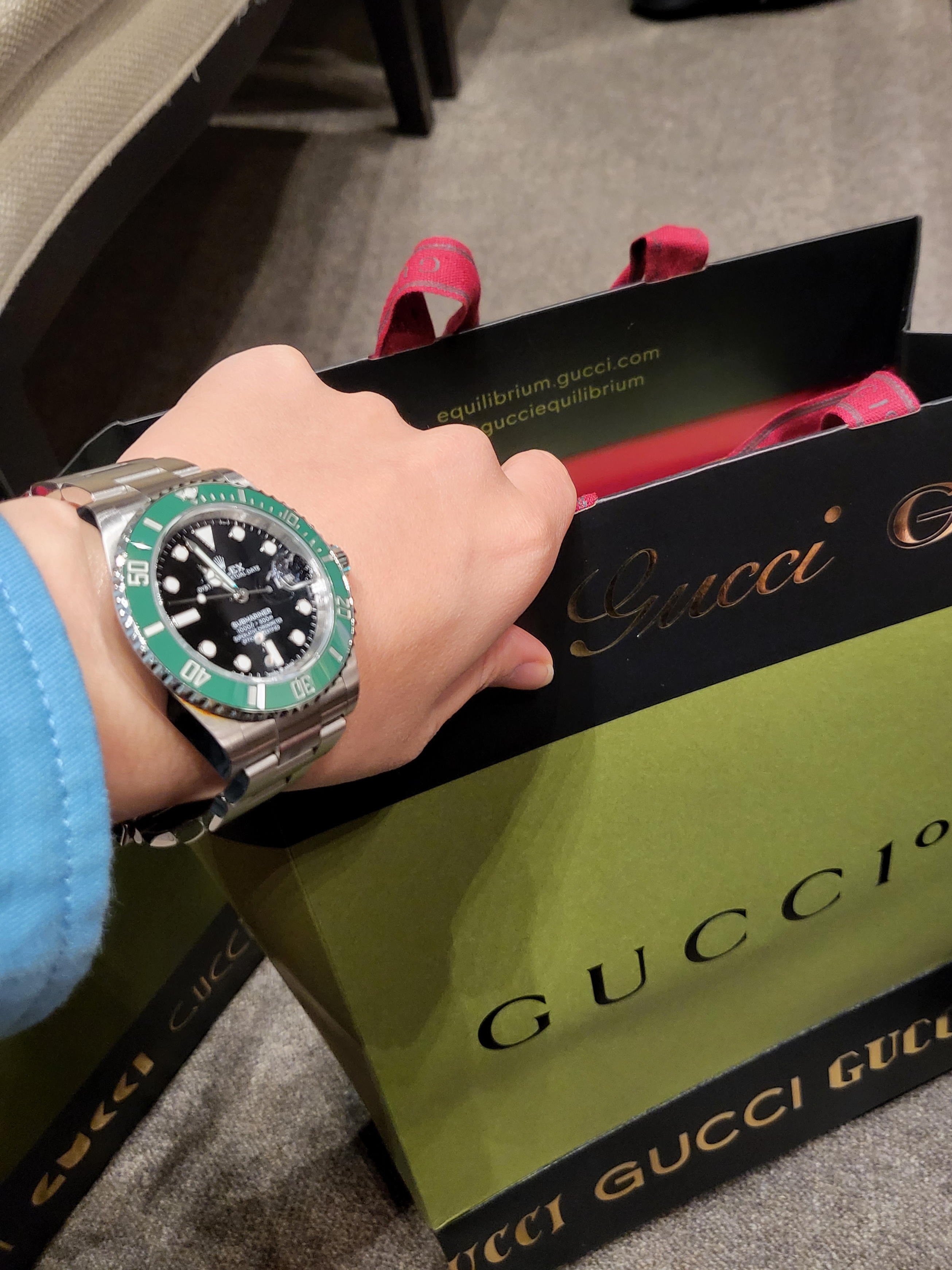 Rolex Submariner Date 41mm 126610LV Black Oyster 착용 스타일