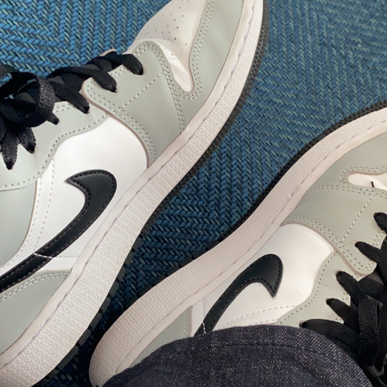(GS) Jordan 1 Low Light Smoke Grey 착용 스타일 - 2