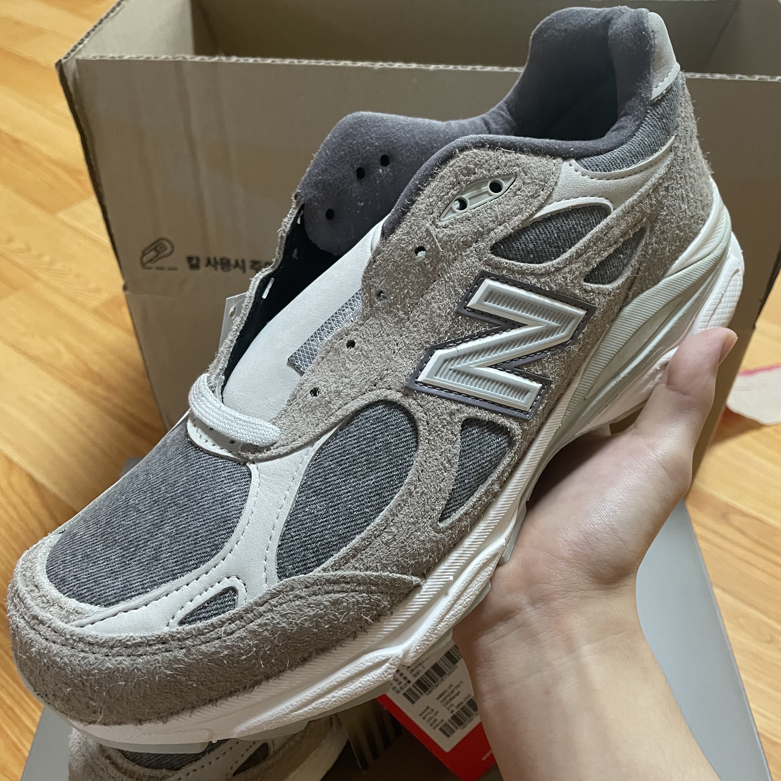 New Balance x Levi's 990v3 Grey (Levi's Tag) 착용 스타일
