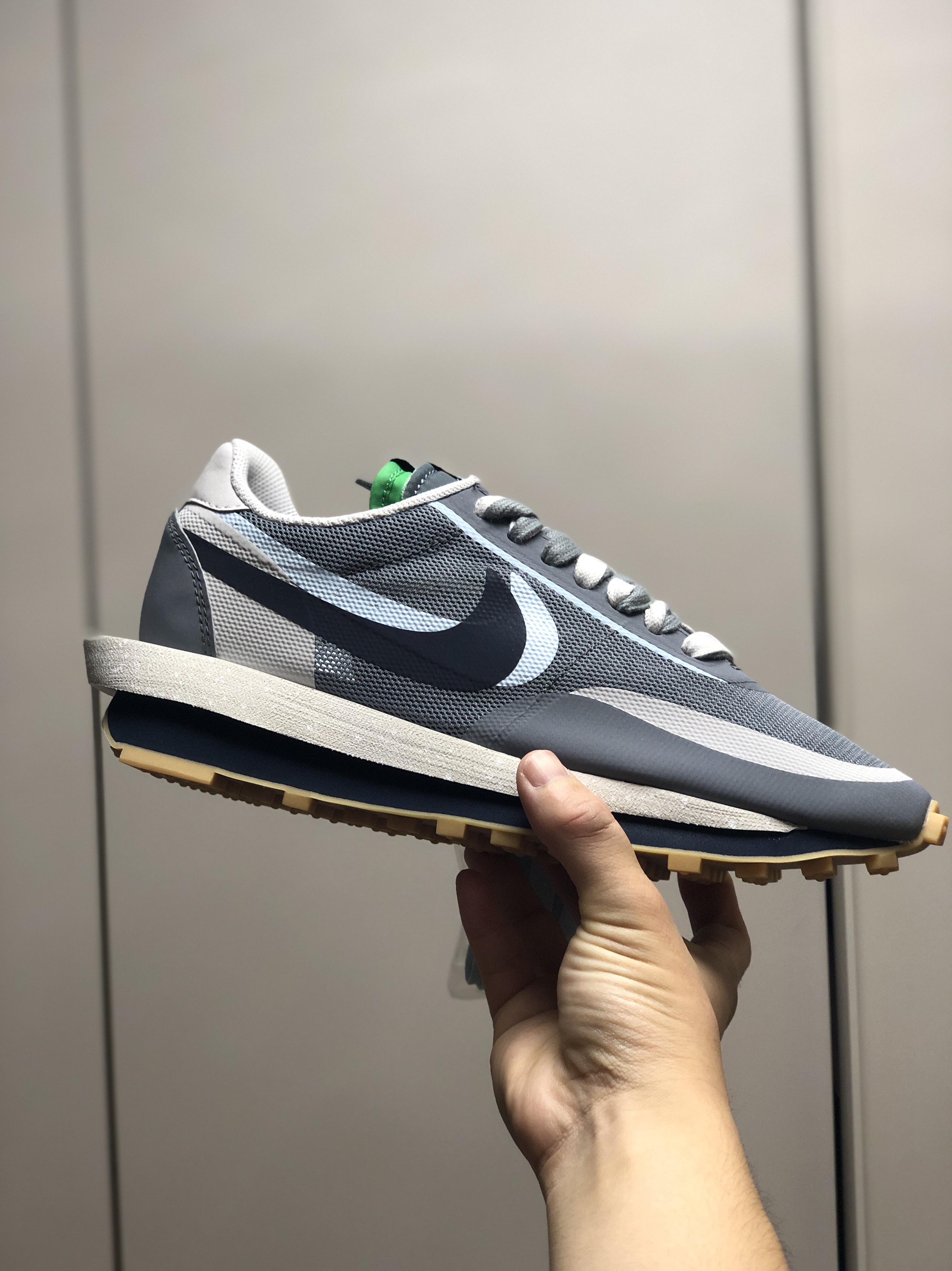 Nike x Sacai x Clot LDWaffle Cool Grey 착용 스타일 - 1