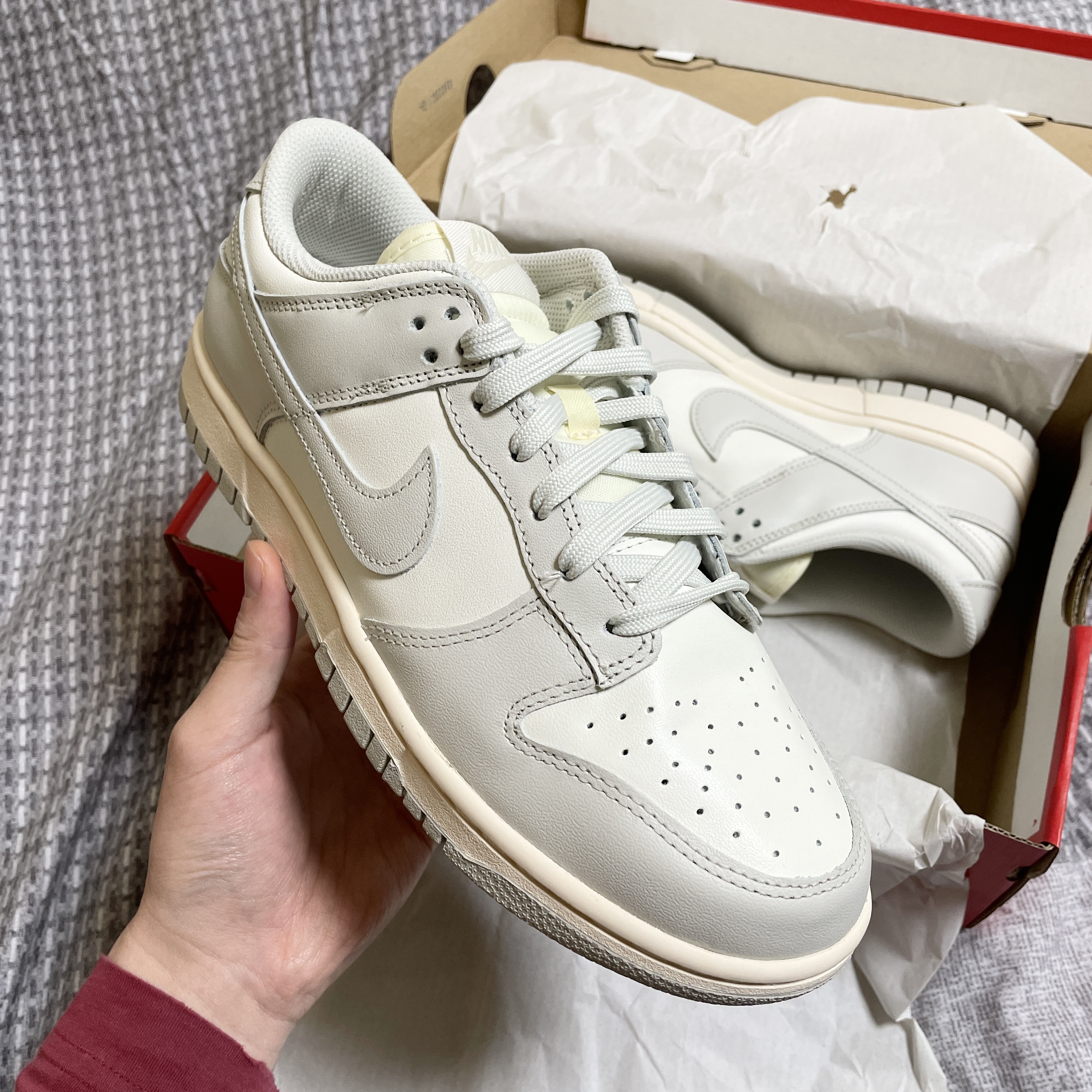 (W) Nike Dunk Low Light Bone 착용 스타일 - 2