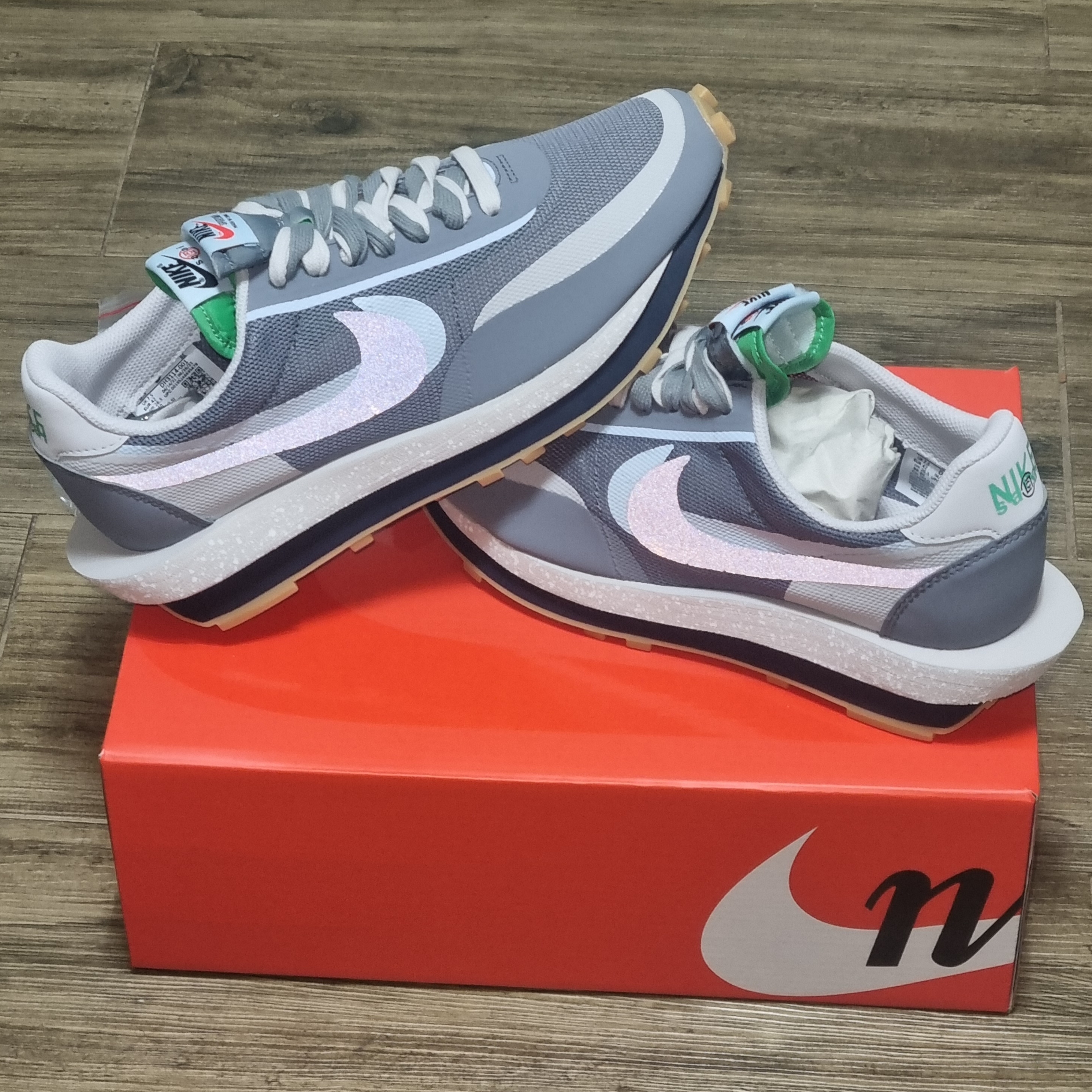 Nike x Sacai x Clot LDWaffle Cool Grey 착용 스타일 - 2