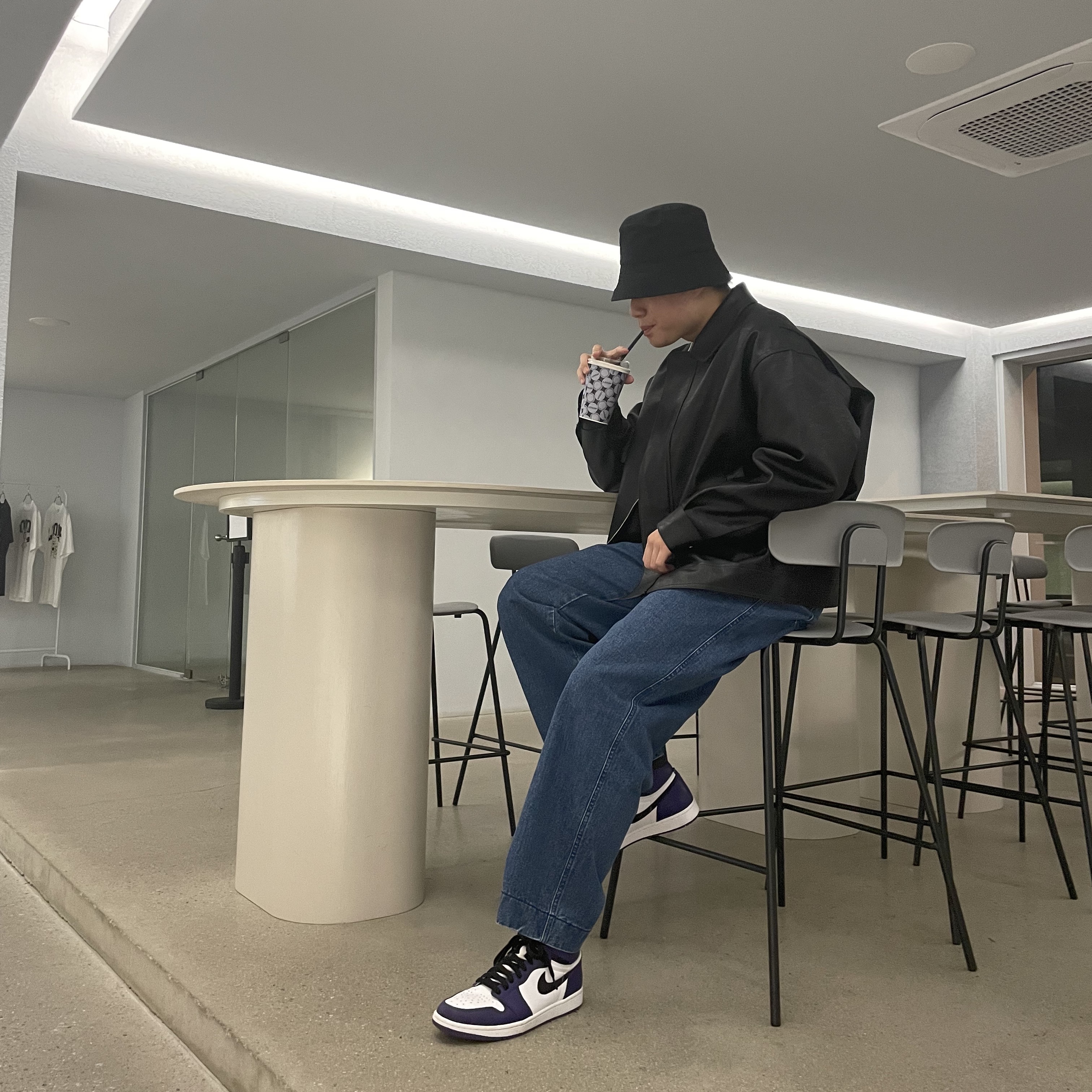 Jordan 1 Retro High OG Court Purple 2020 착용 스타일 - 2