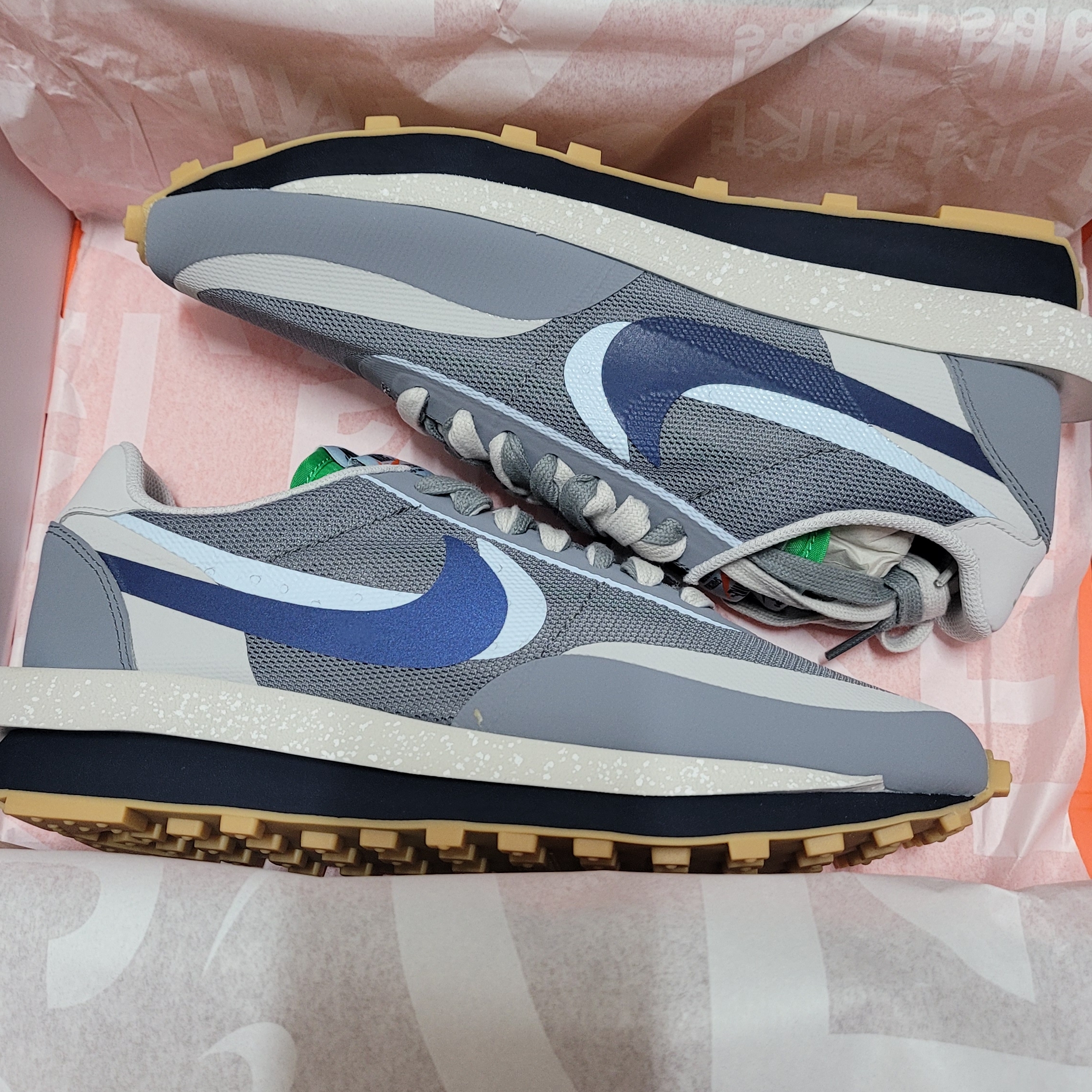 Nike x Sacai x Clot LDWaffle Cool Grey 착용 스타일 - 1