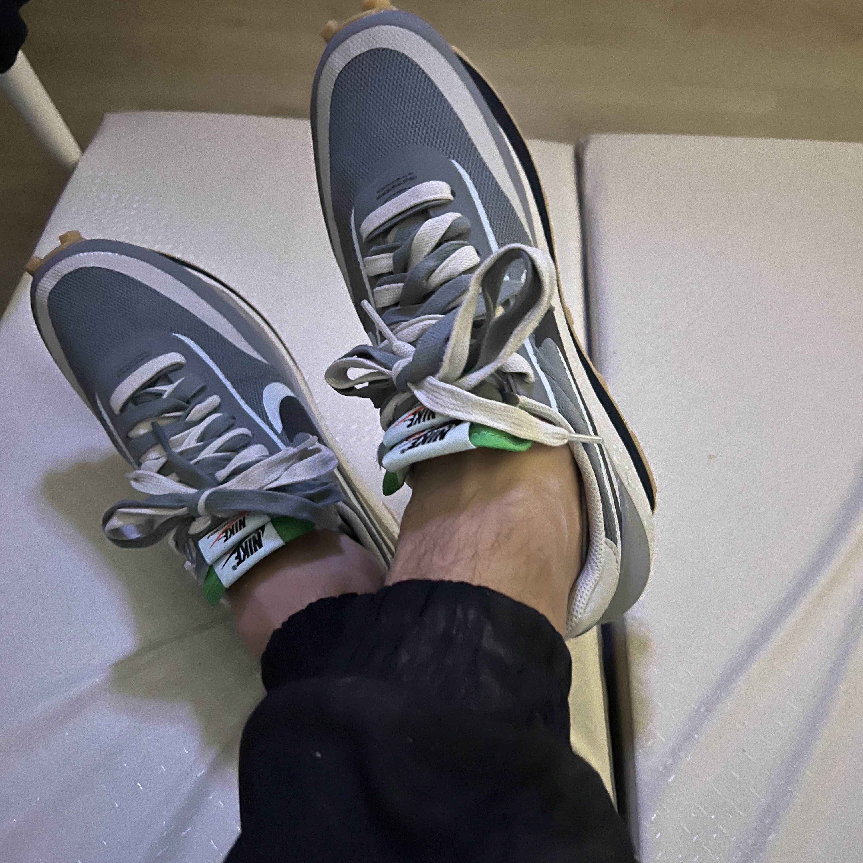 Nike x Sacai x Clot LDWaffle Cool Grey 착용 스타일