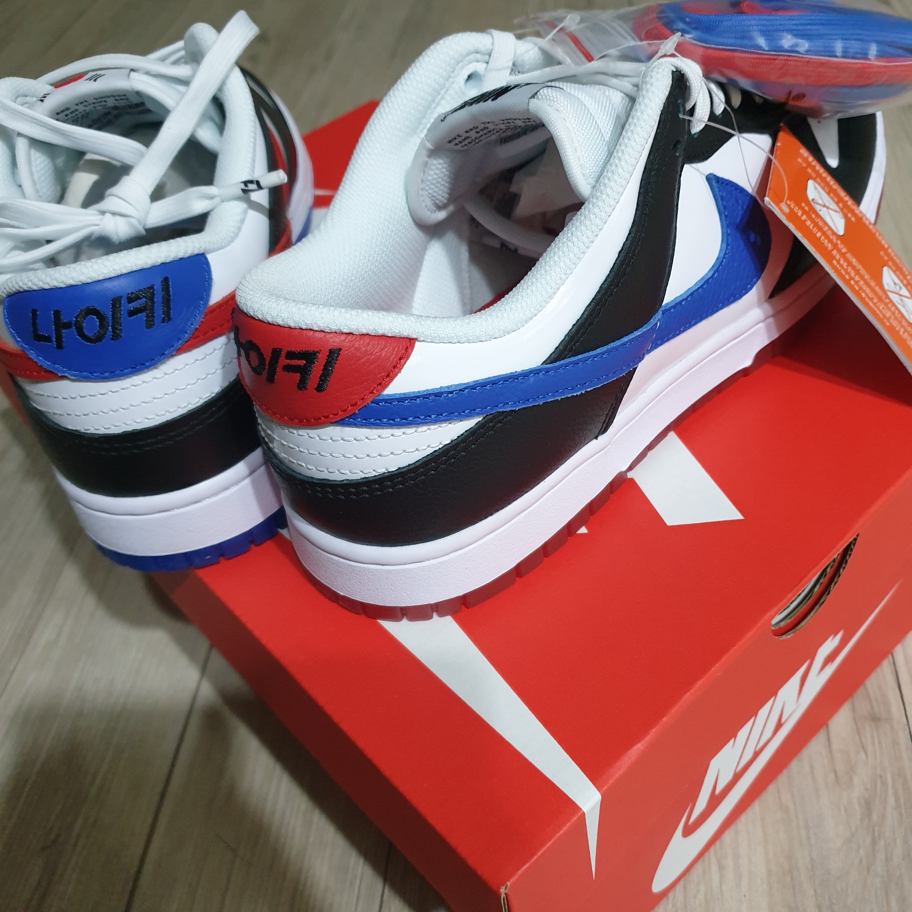 Nike Dunk Low SE Seoul 착용 스타일 - 3