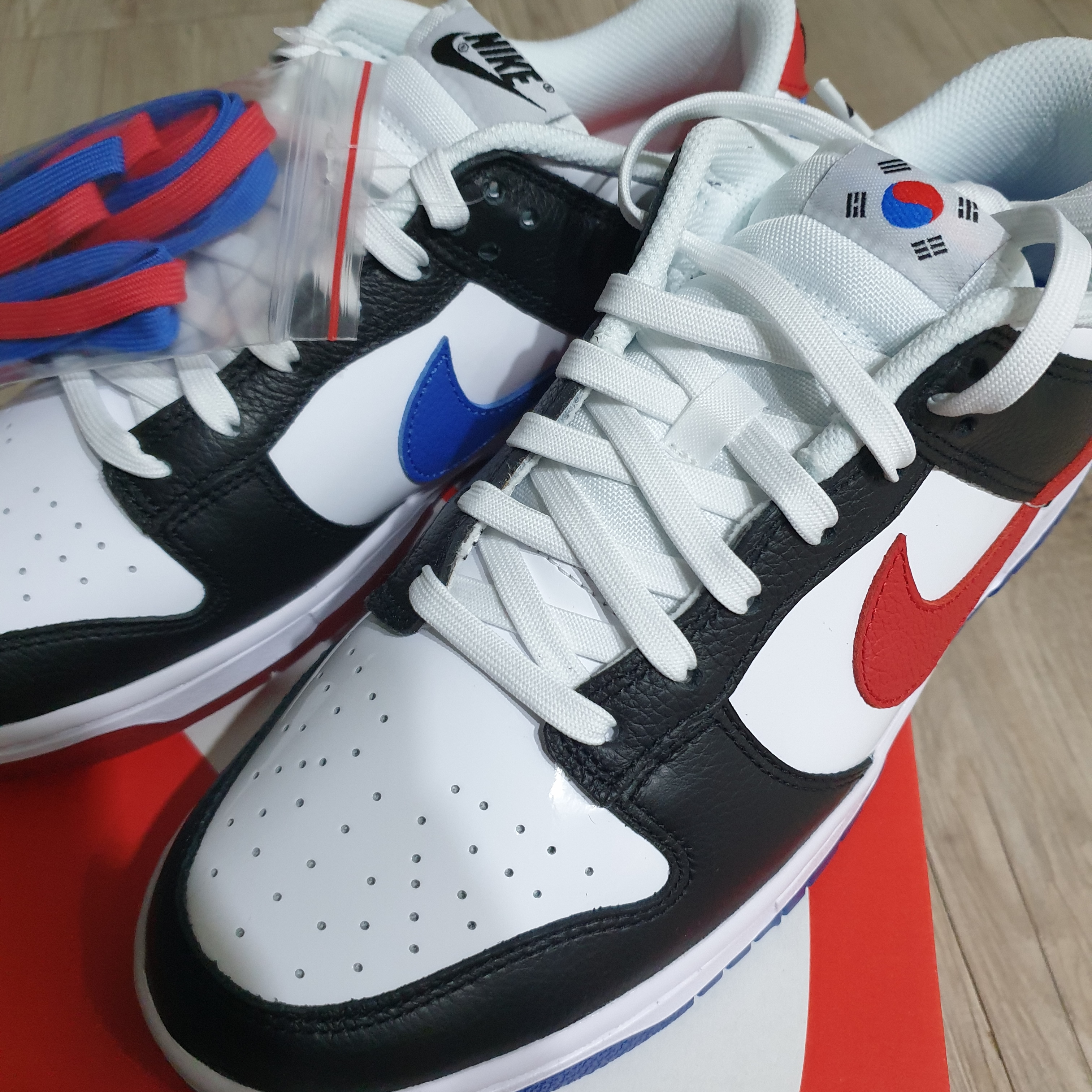 Nike Dunk Low SE Seoul 착용 스타일 - 1