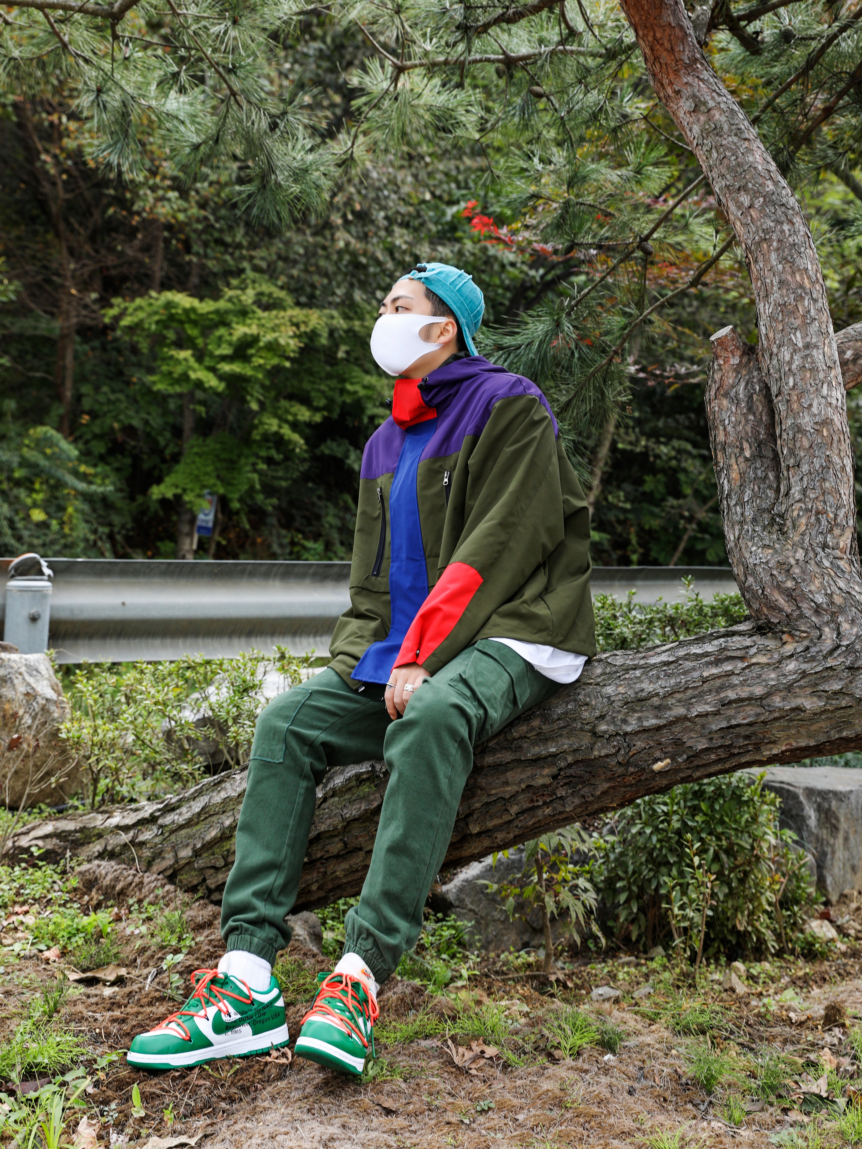 Nike x Off-White Dunk Low Pine Green 착용 스타일 - 3