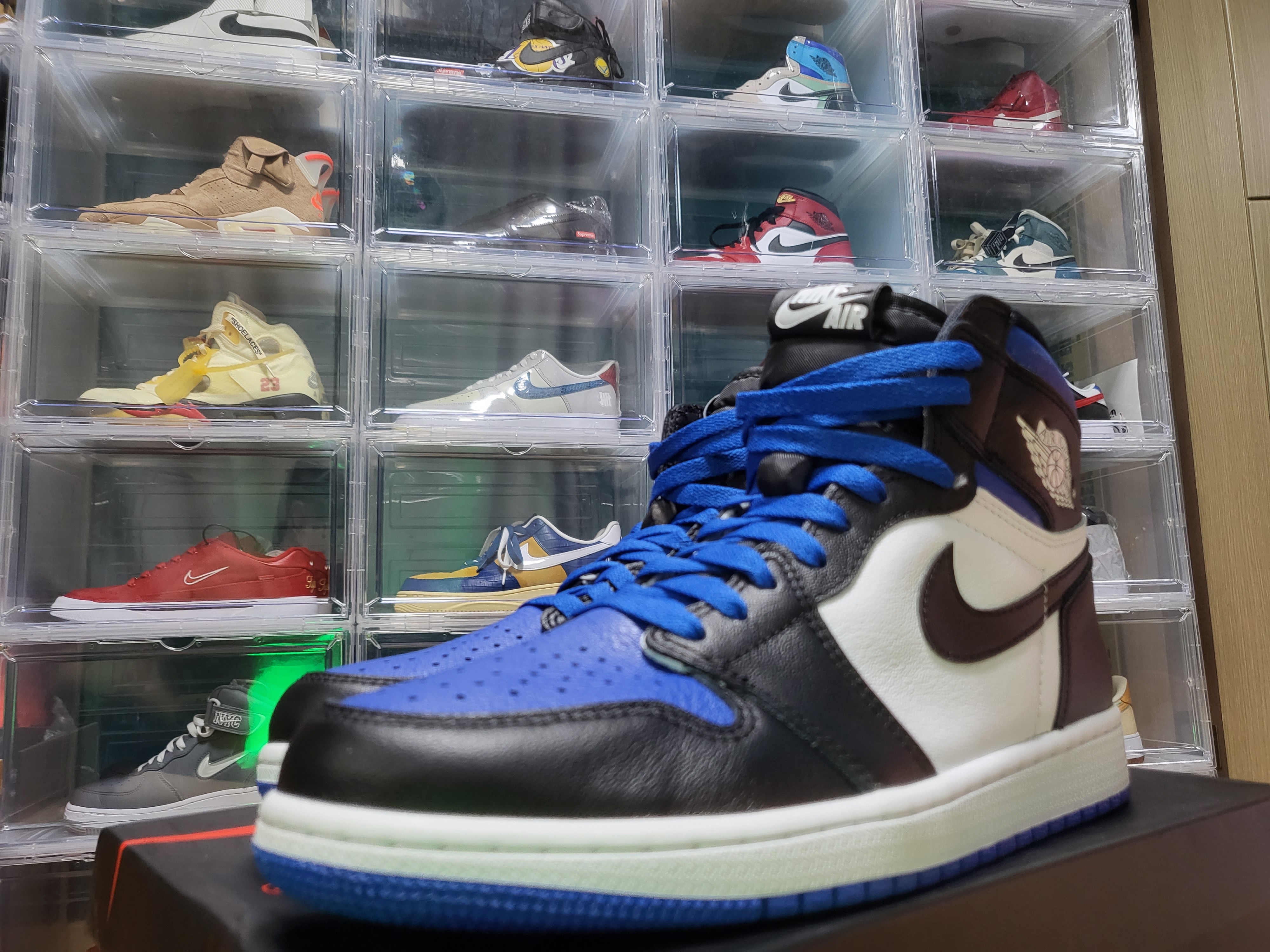 Jordan 1 Retro High OG Royal Toe 착용 스타일