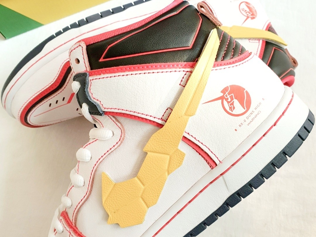 Nike x Gundam SB Dunk High Pro QS Unicorn RX-0 착용 스타일 - 2