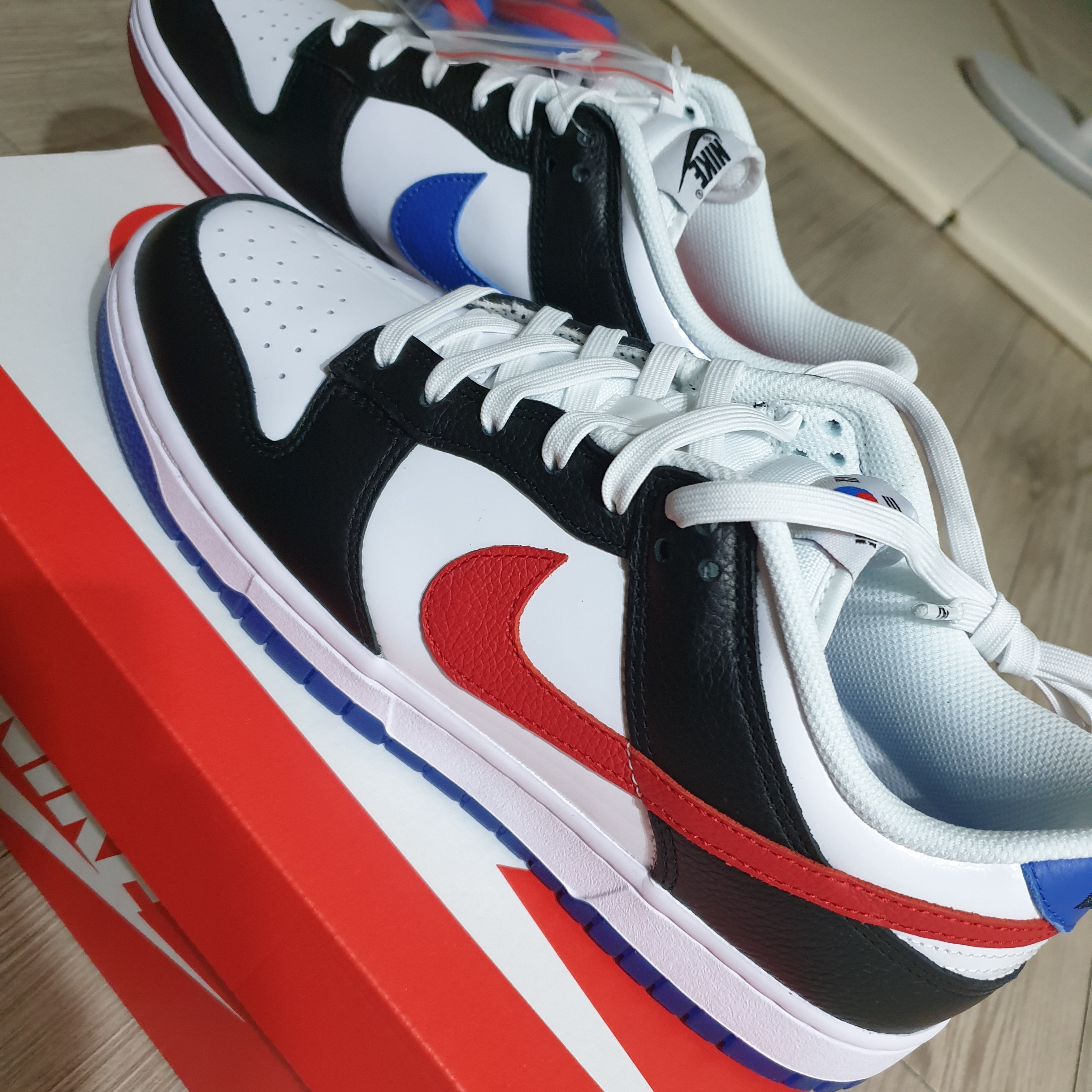 Nike Dunk Low SE Seoul 착용 스타일 - 2