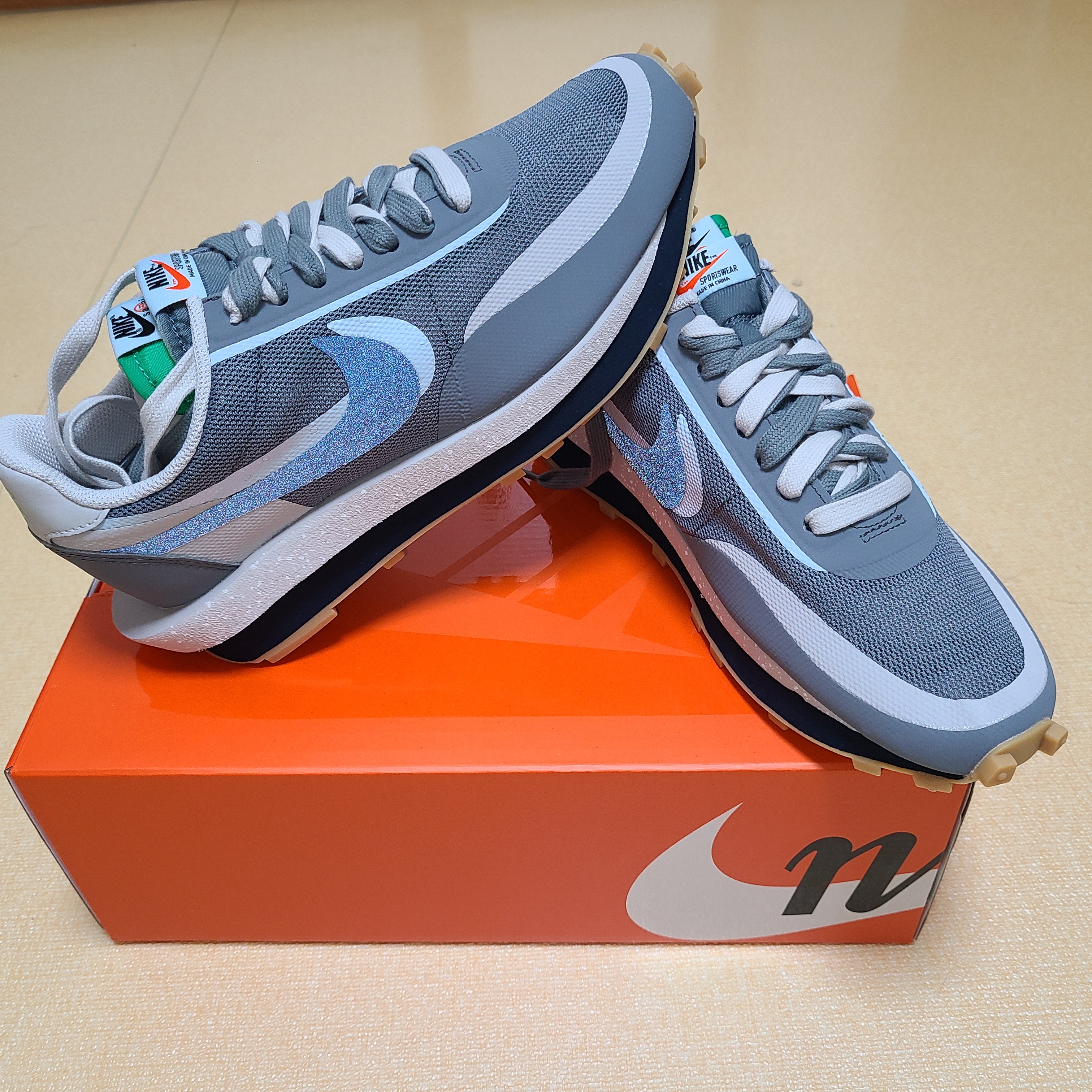 Nike x Sacai x Clot LDWaffle Cool Grey 착용 스타일 - 3