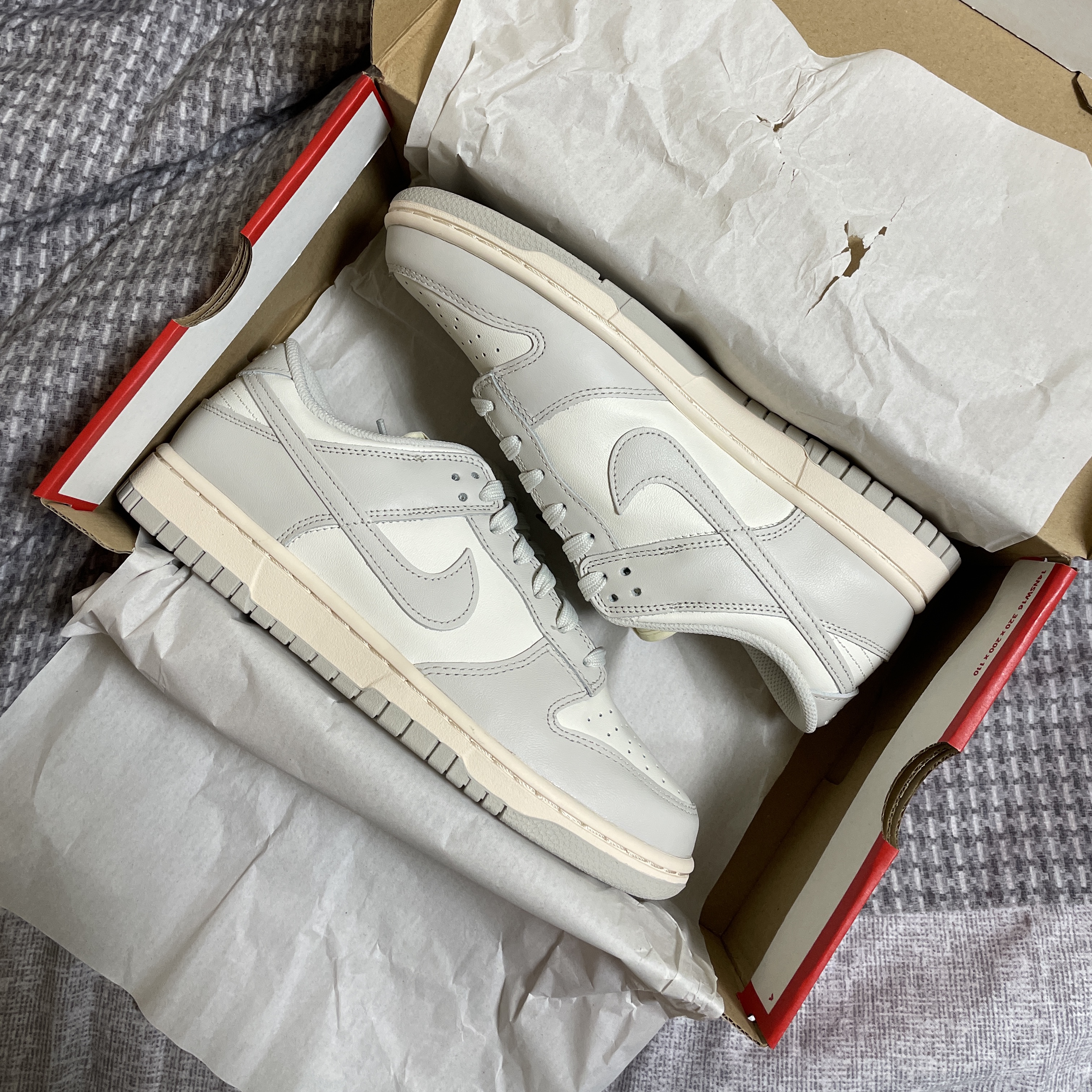(W) Nike Dunk Low Light Bone 착용 스타일 - 4
