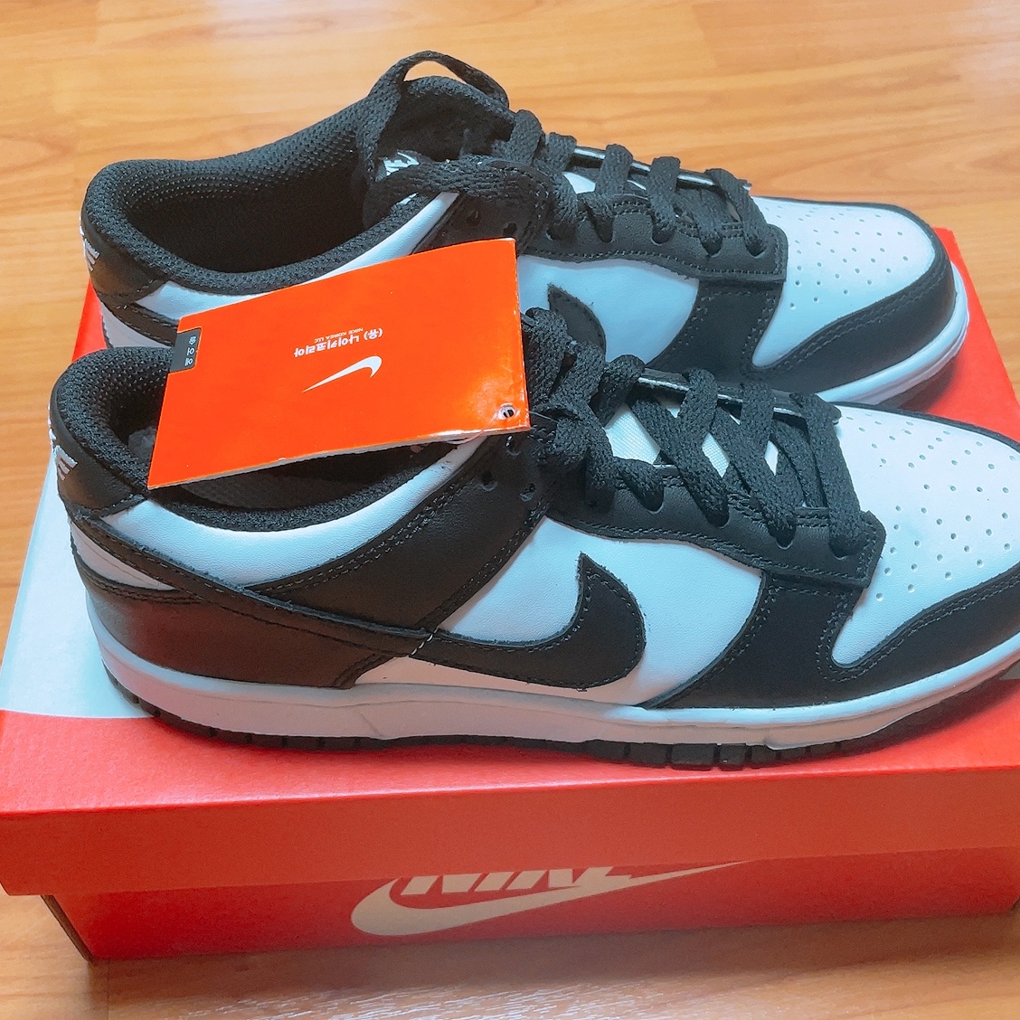 (GS) Nike Dunk Low Black 착용 스타일 - 3