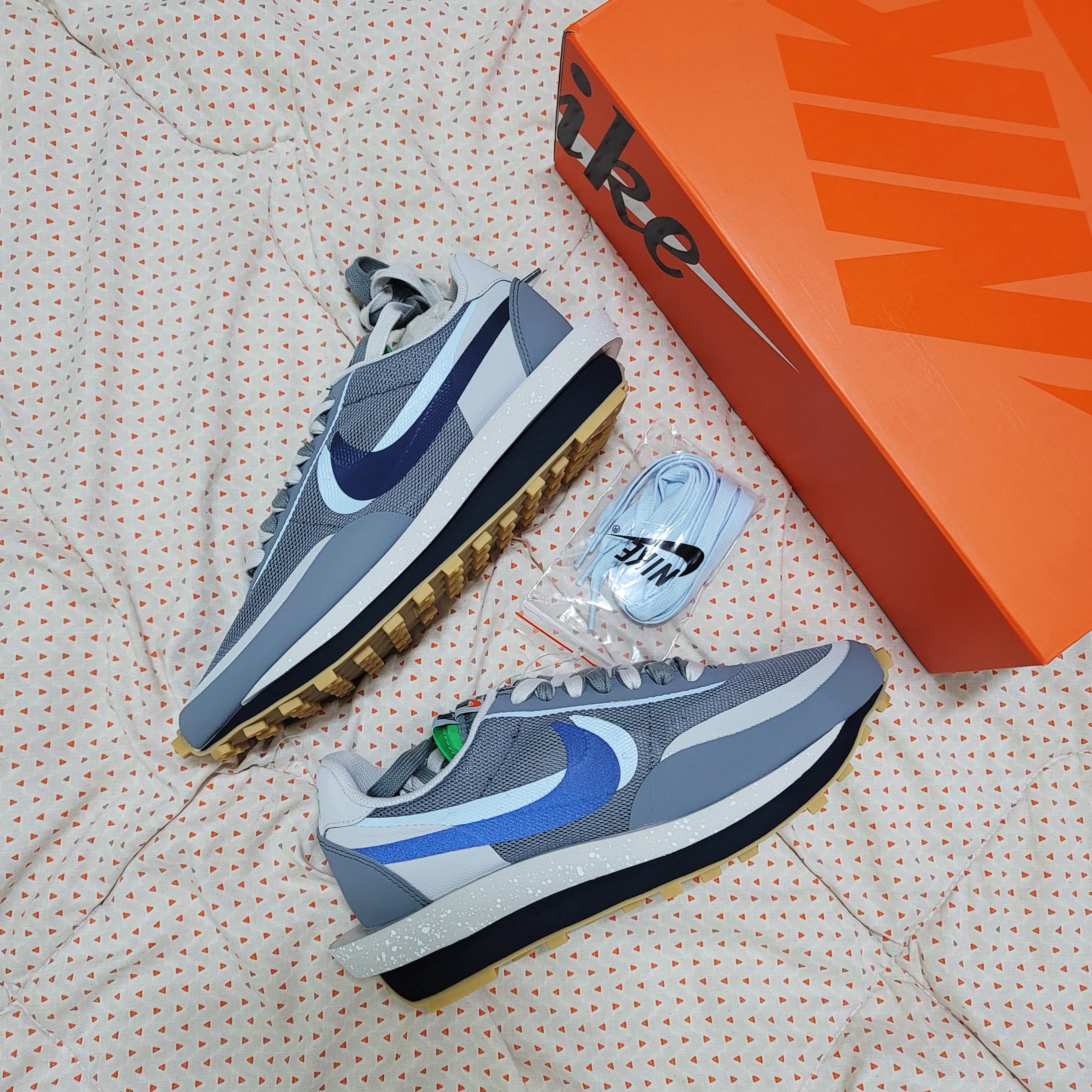 Nike x Sacai x Clot LDWaffle Cool Grey 착용 스타일