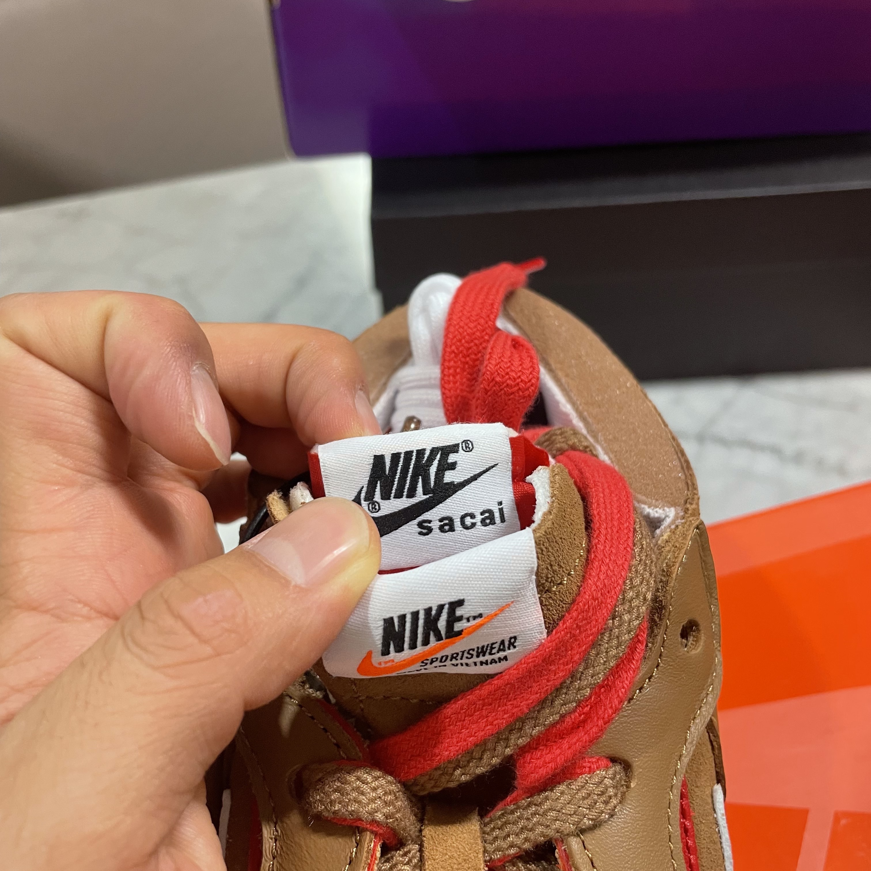 Nike x Sacai Blazer Low British Tan 착용 스타일 - 2