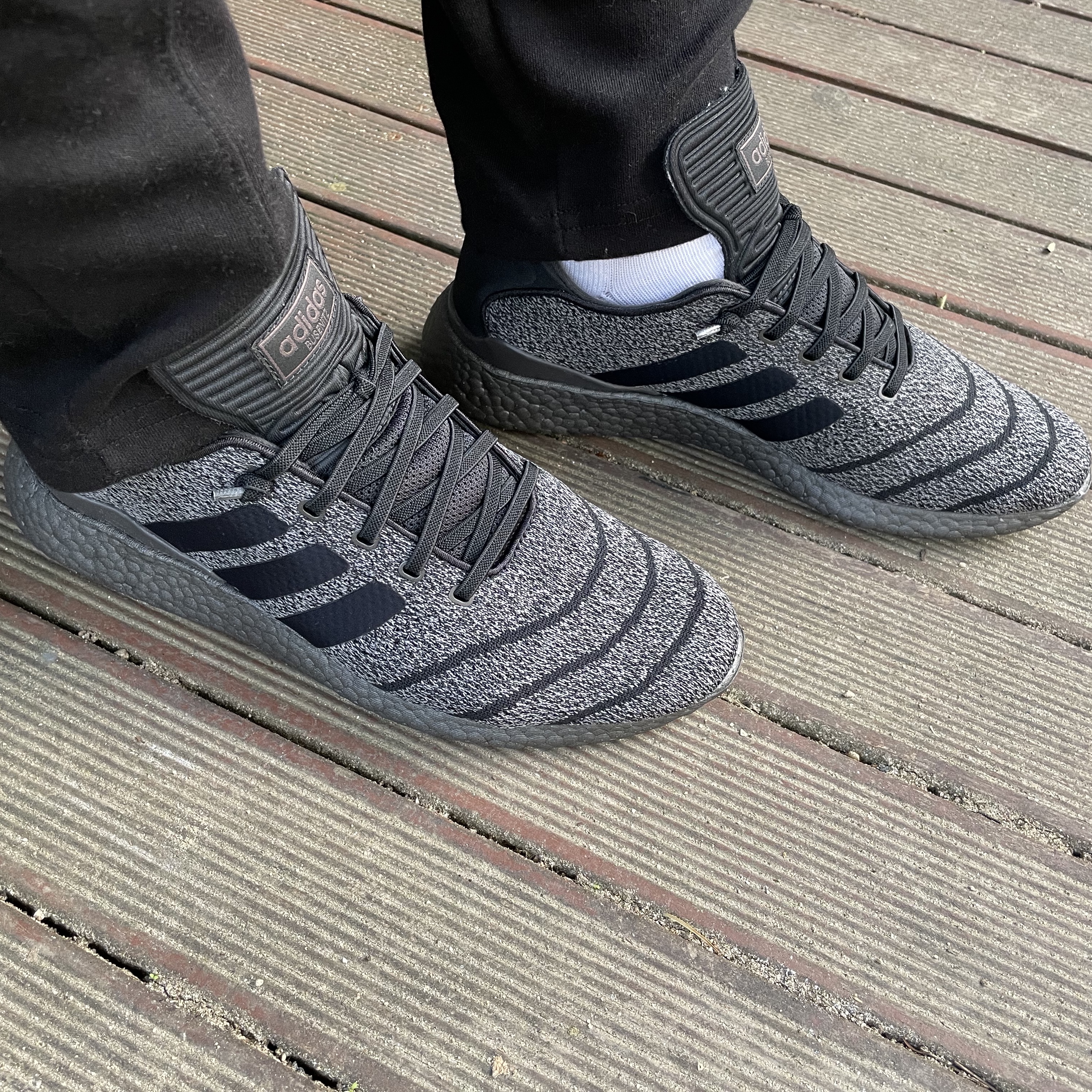 Adidas Busenitz Pureboost Grey Black 착용 스타일 - 1