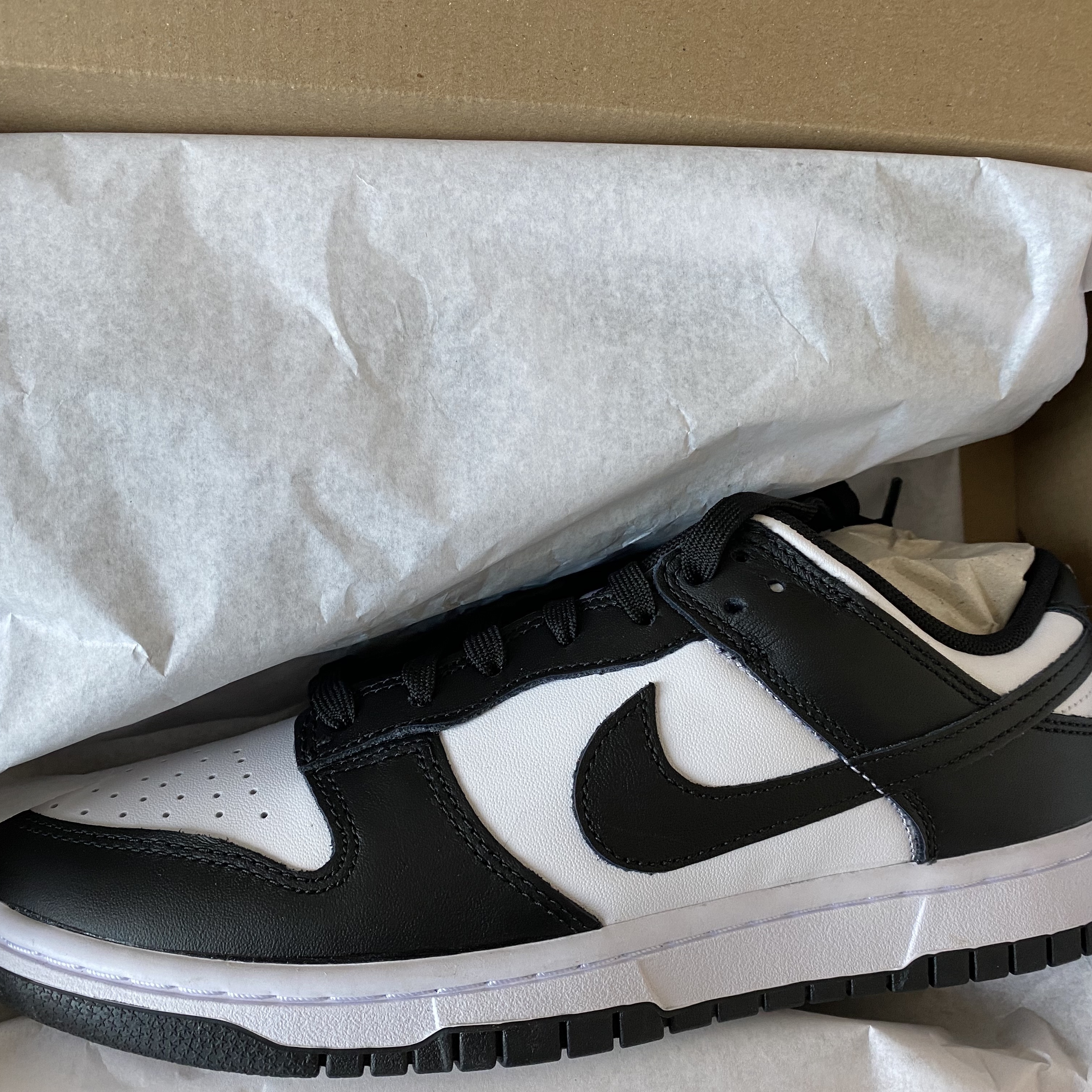 Nike Dunk Low Retro Black 착용 스타일