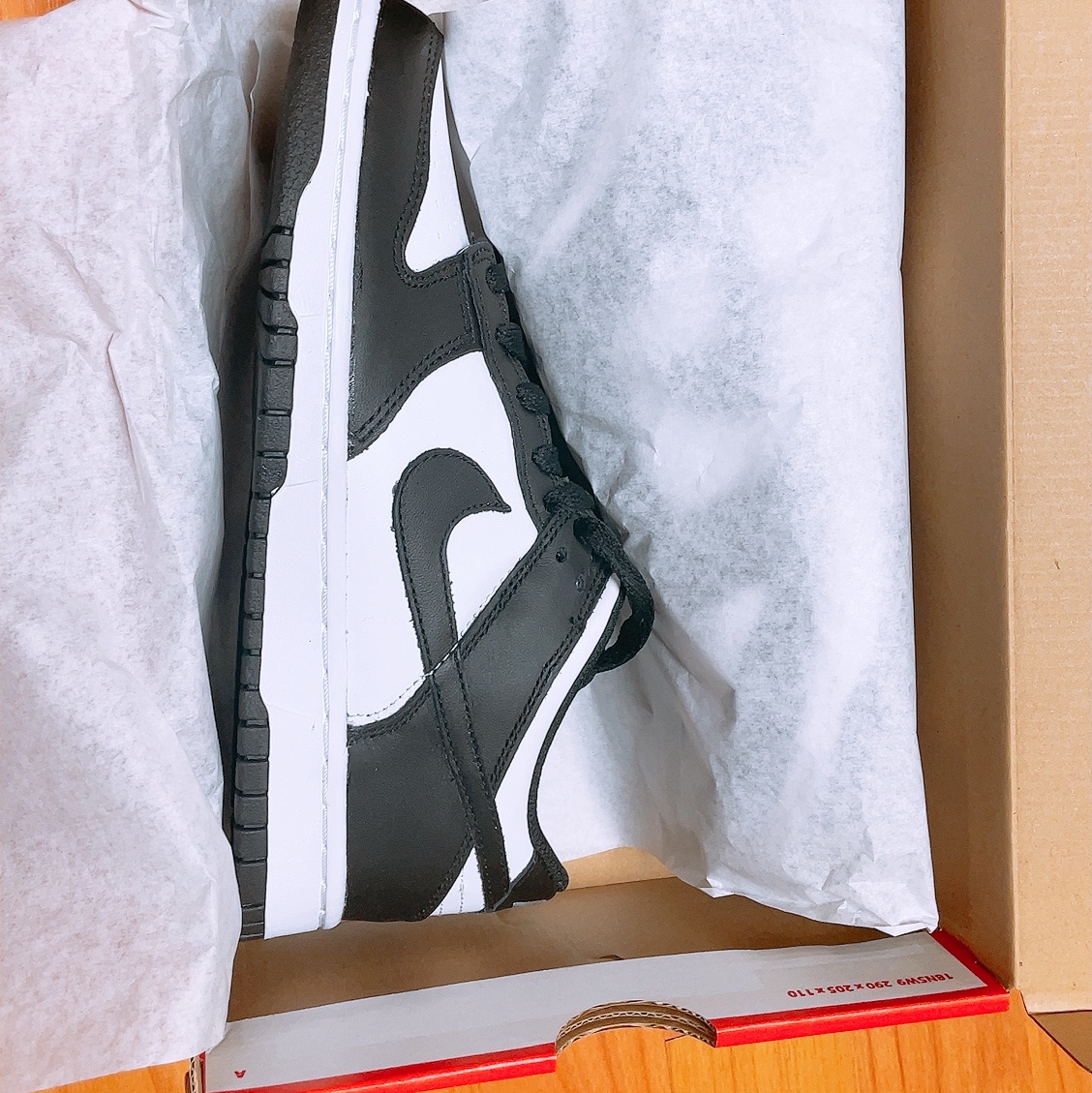 (GS) Nike Dunk Low Black 착용 스타일 - 1