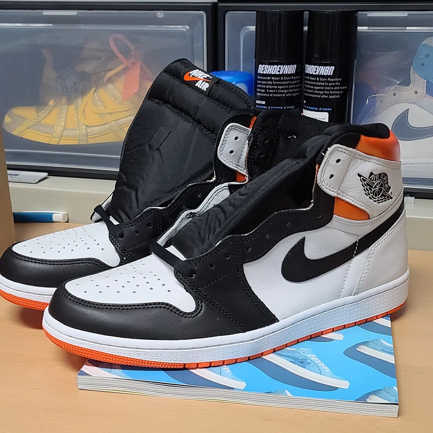 Jordan 1 Retro High OG Electro Orange 착용 스타일