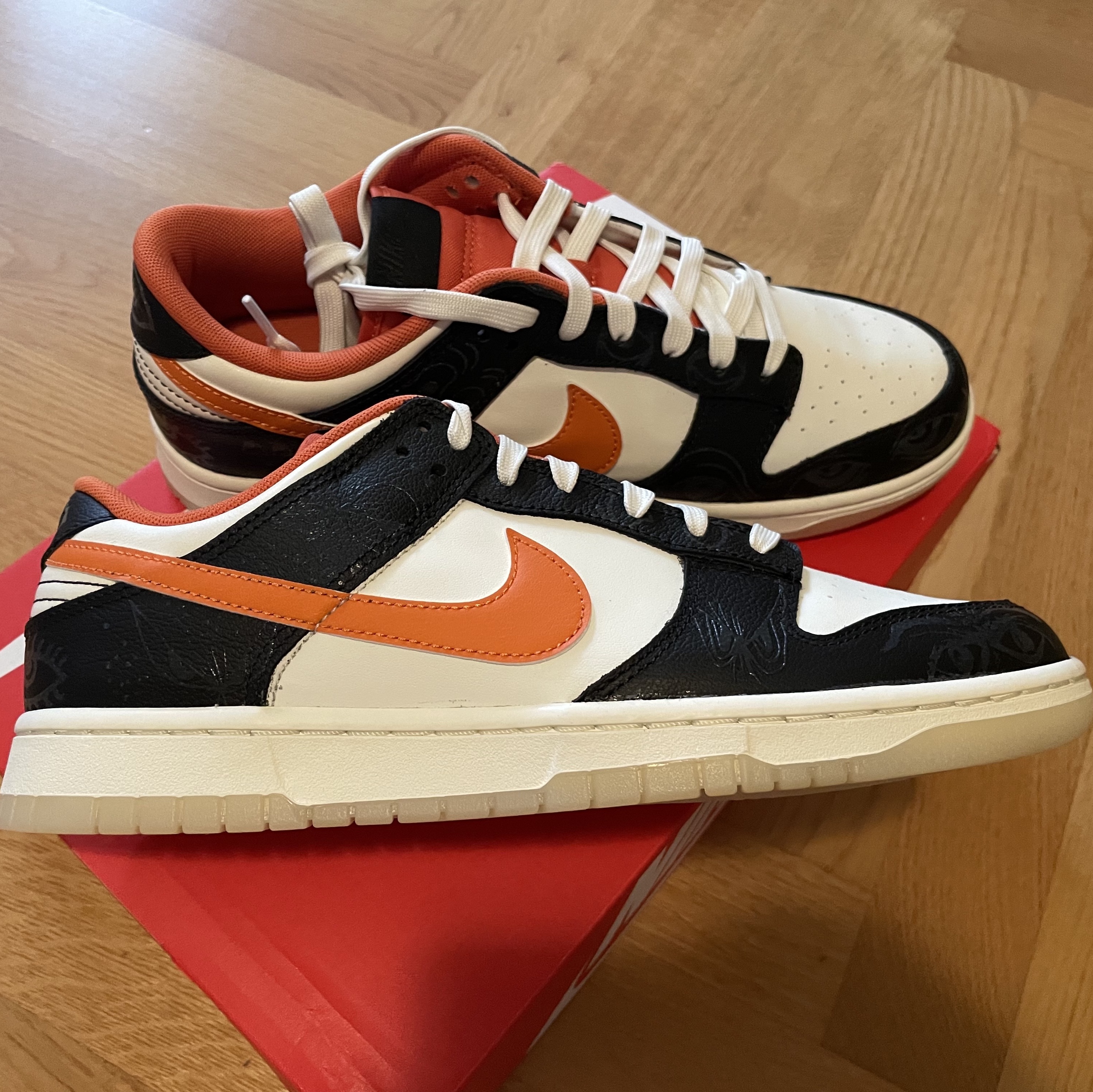 Nike Dunk Low Retro PRM Halloween 착용 스타일 - 1
