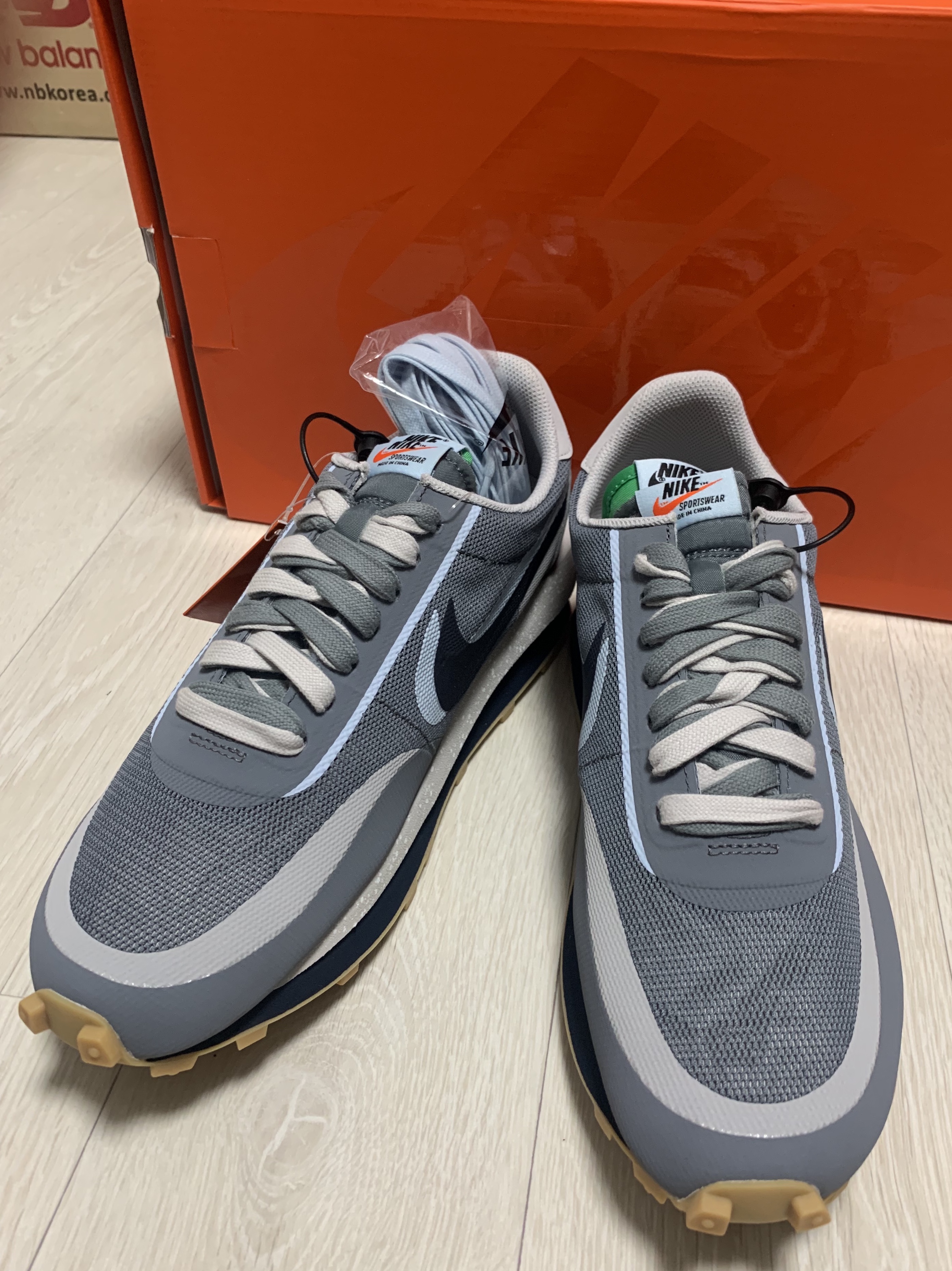 Nike x Sacai x Clot LDWaffle Cool Grey 착용 스타일 - 1