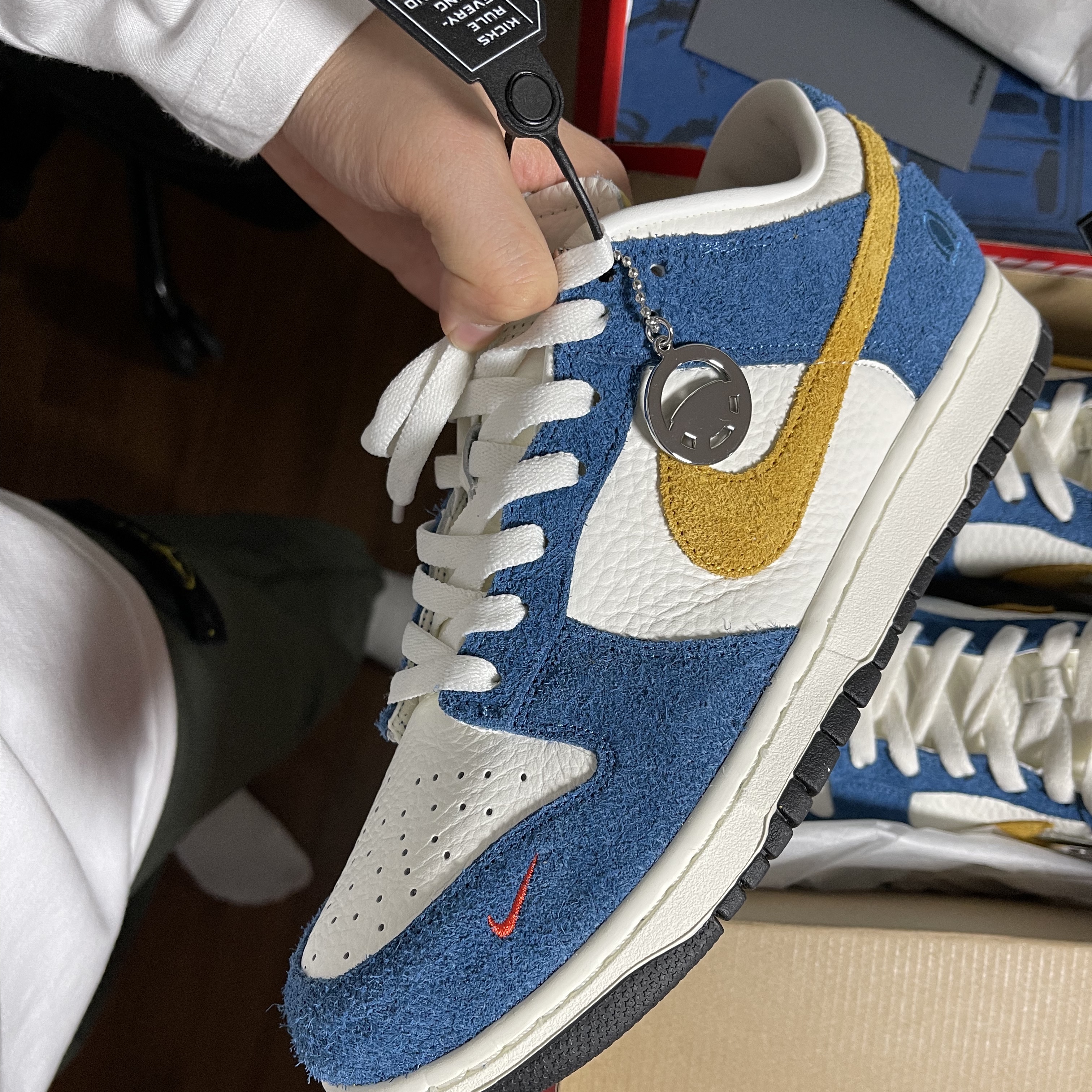 Nike x Kasina Dunk Low 80's Bus 착용 스타일 - 2