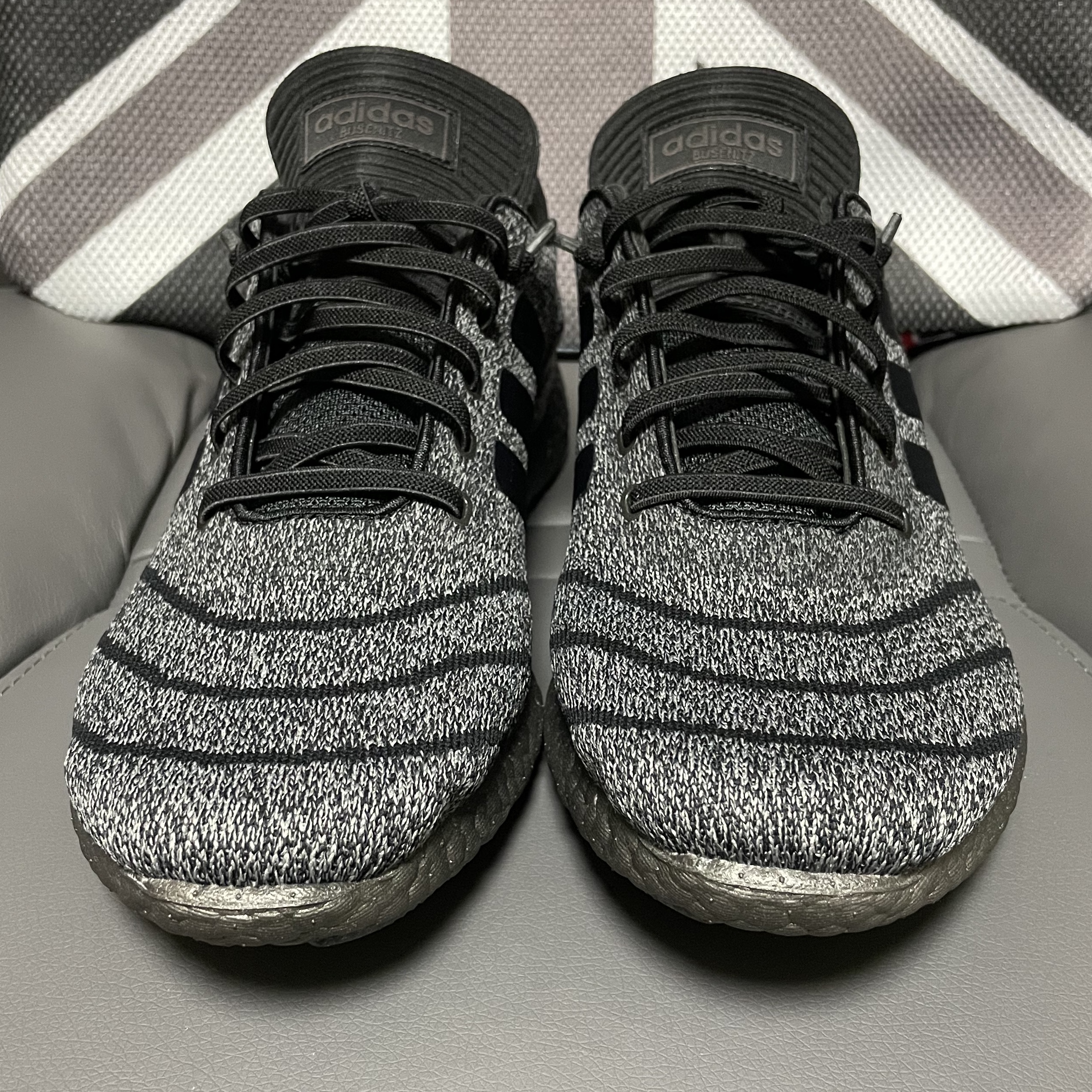 Adidas Busenitz Pureboost Grey Black 착용 스타일 - 2