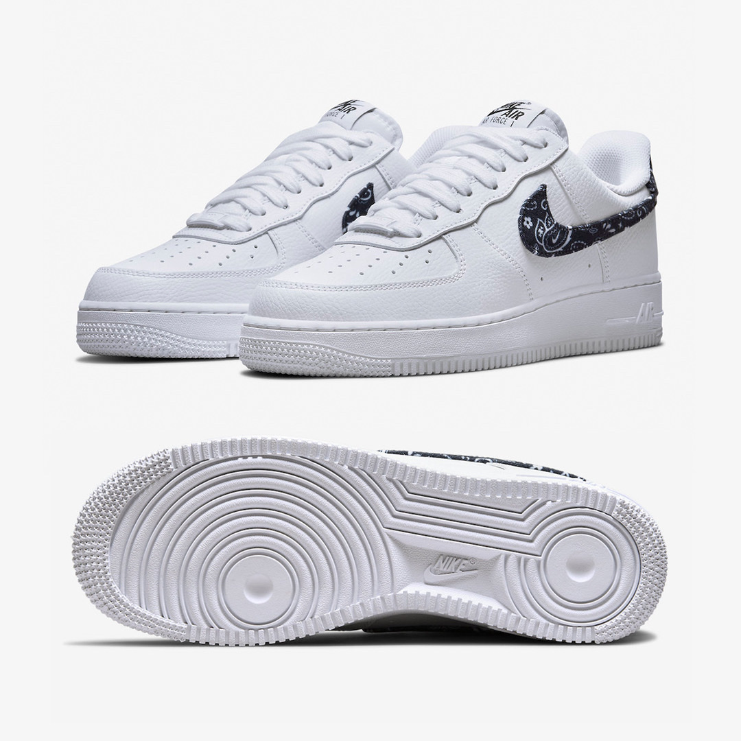 (W) Nike Air Force 1 '07 Essential Paisley Swoosh White Black 착용 스타일 - 2