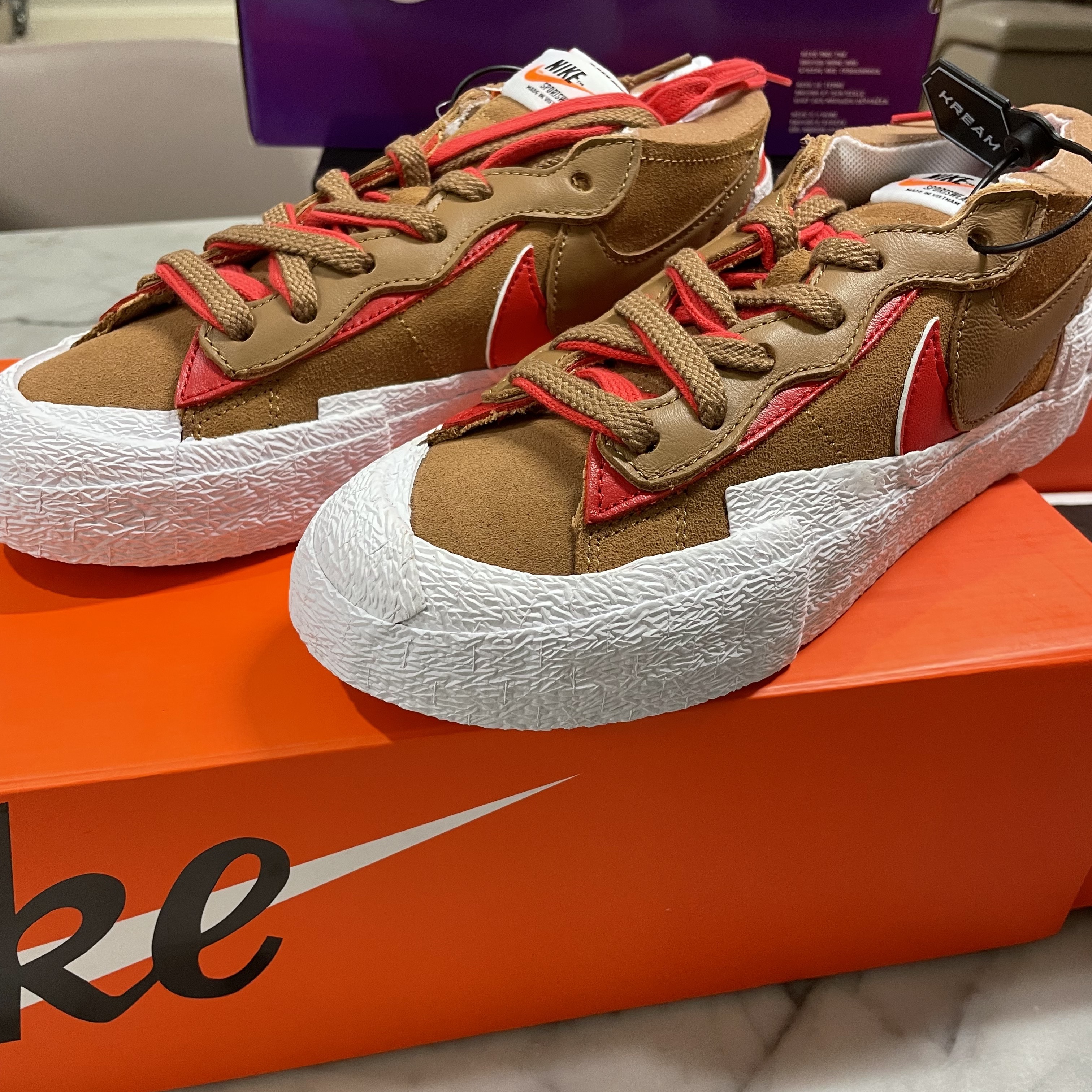 Nike x Sacai Blazer Low British Tan 착용 스타일 - 1