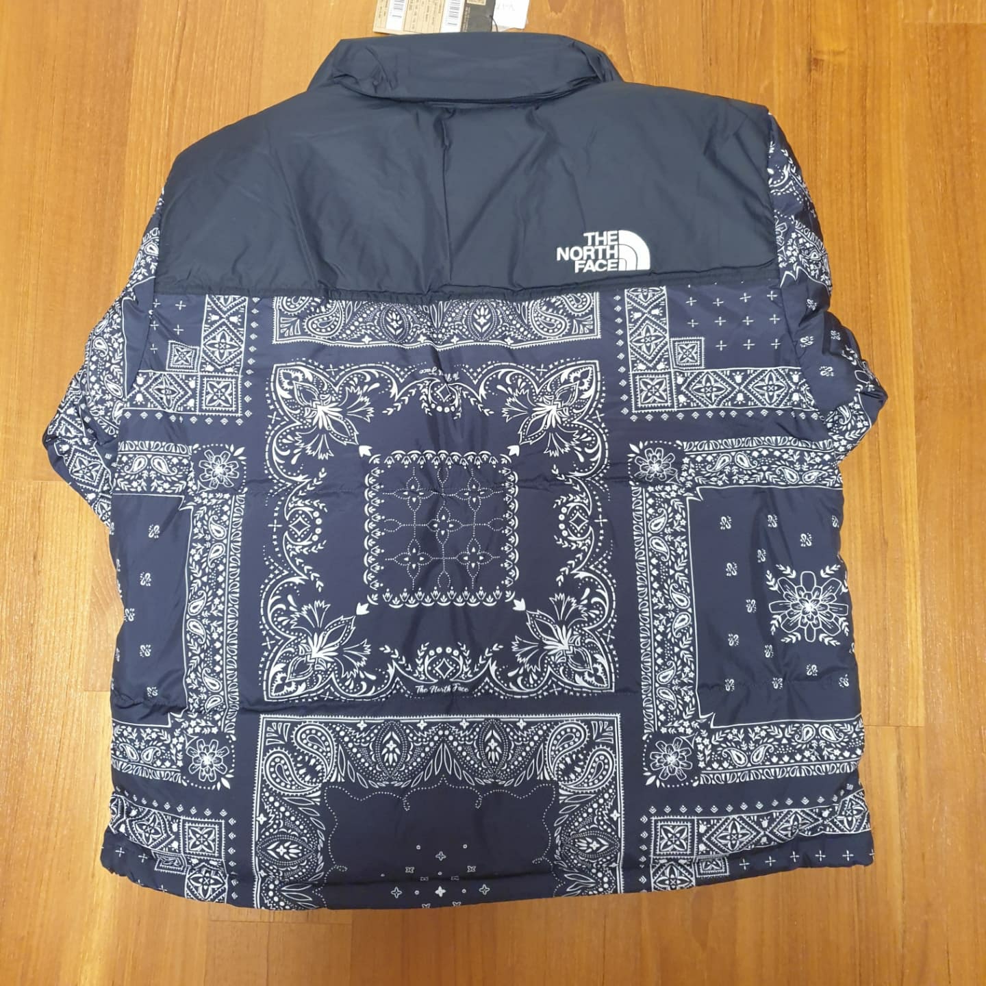 The North Face 1996 Novelty Nuptse Jacket Dark Navy 착용 스타일 - 2