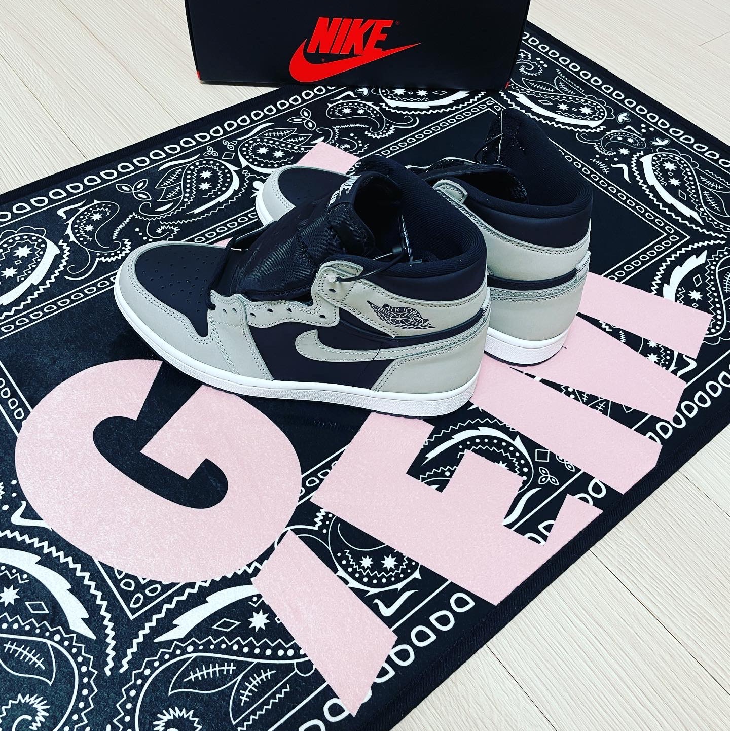 Jordan 1 Retro High OG Shadow 2.0 착용 스타일 - 4