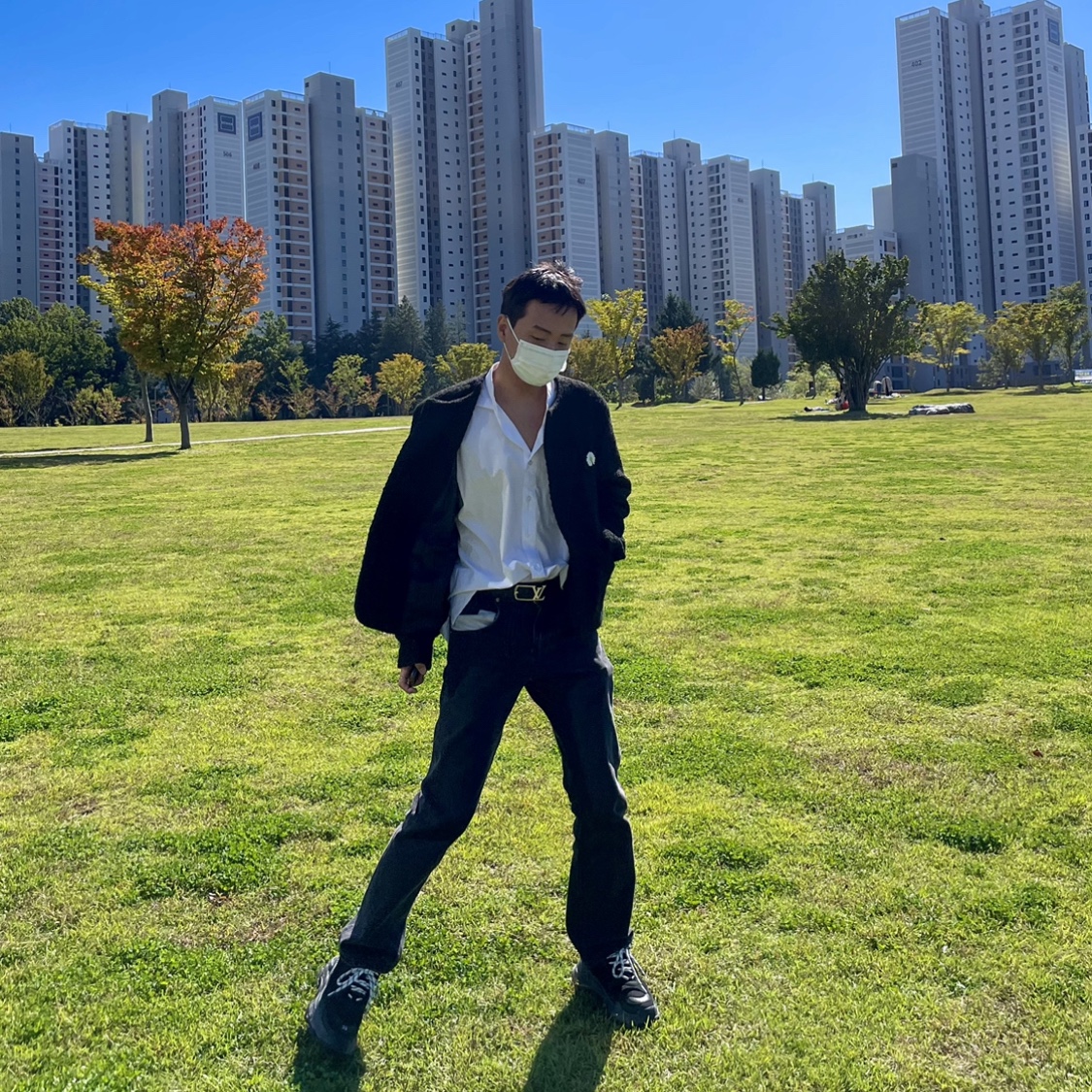 Balenciaga Triple S Black Clear Sole 2019 착용 스타일