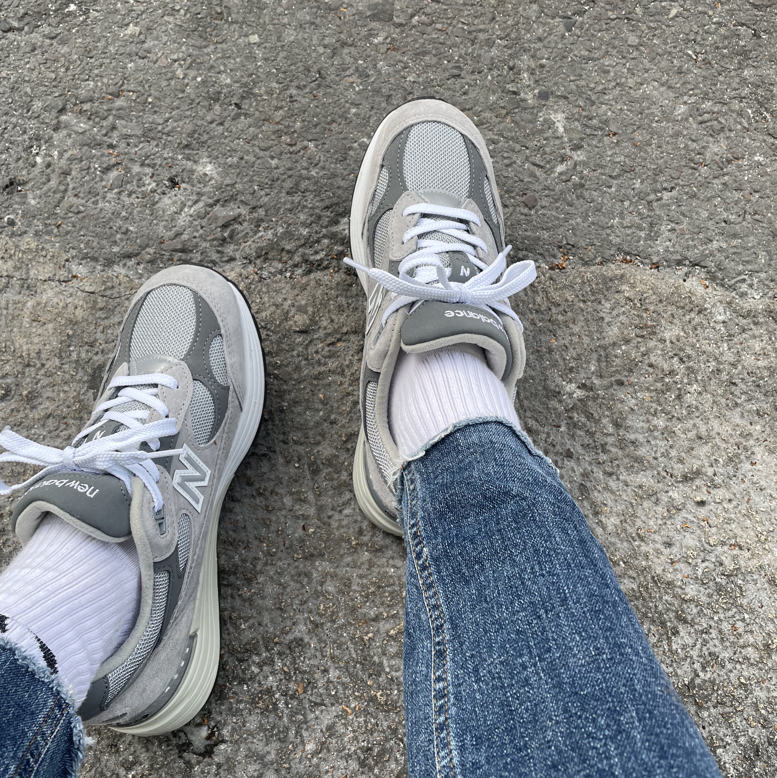 New Balance 992 Made in USA Grey - D Standard 착용 스타일