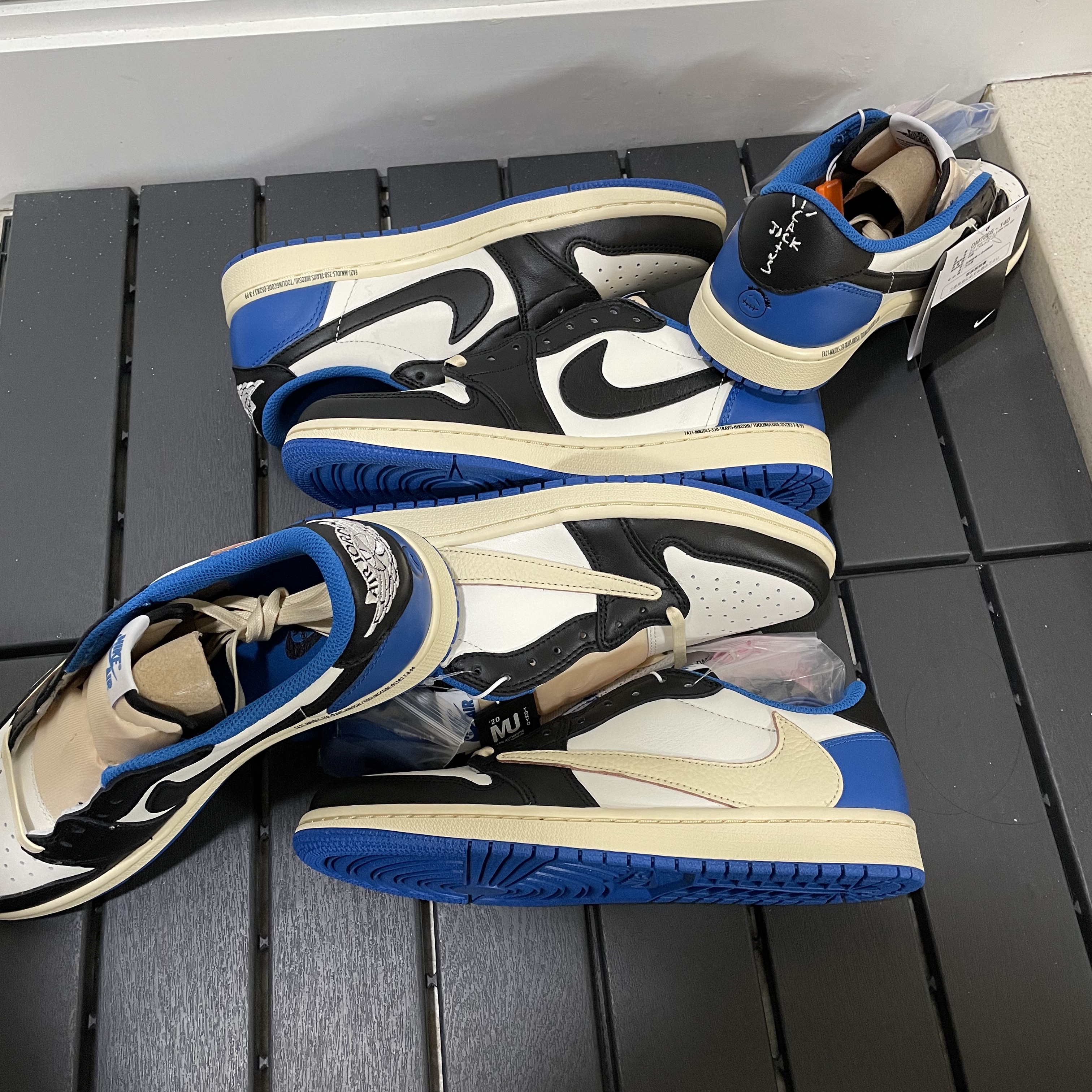 Jordan 1 x Travis Scott x Fragment Retro Low OG SP Military Blue 착용 스타일